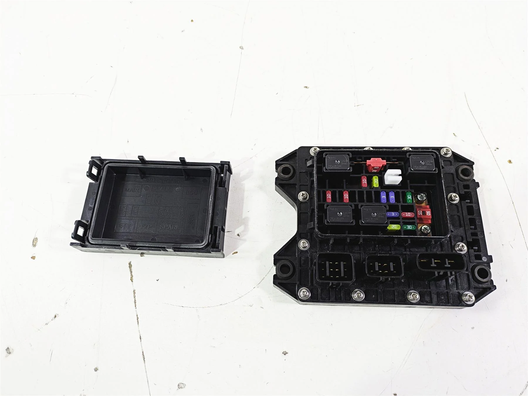 2020 Yamaha Waverunner VX1050 Deluxe Fuse Box Panel  6EX-82170-01-00