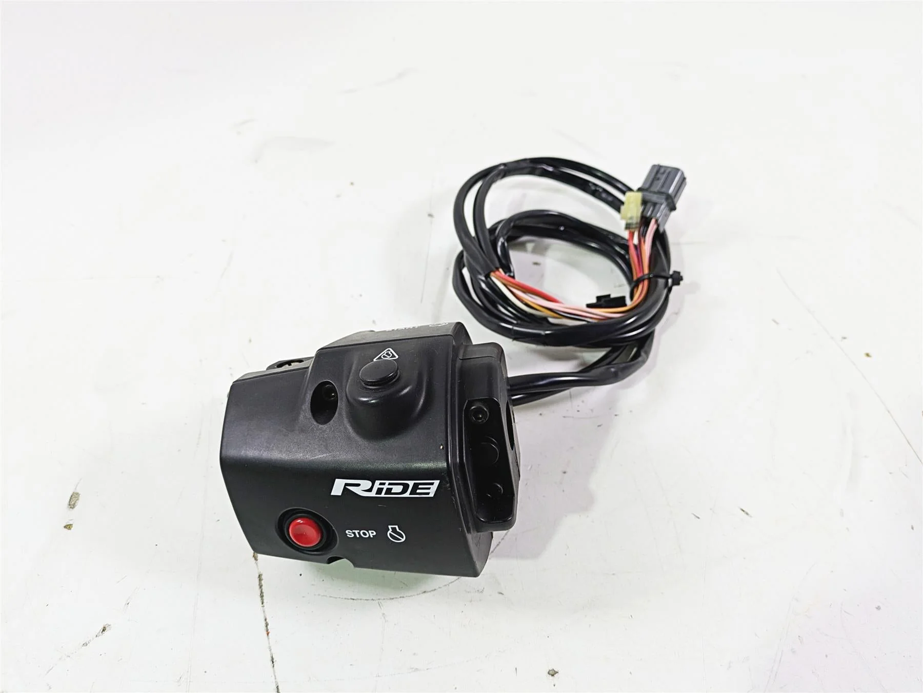 2020 Yamaha Waverunner VX1050 Deluxe Left Hand Control Switch F2X-68310-01-00