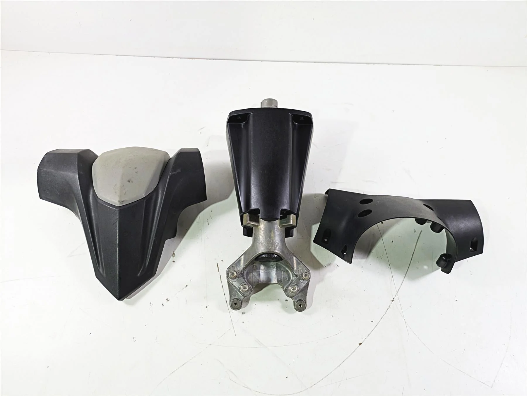 2020 Yamaha Waverunner VX1050 Deluxe Steering Collumn Stem F2X-61400-01-00 - Image 4