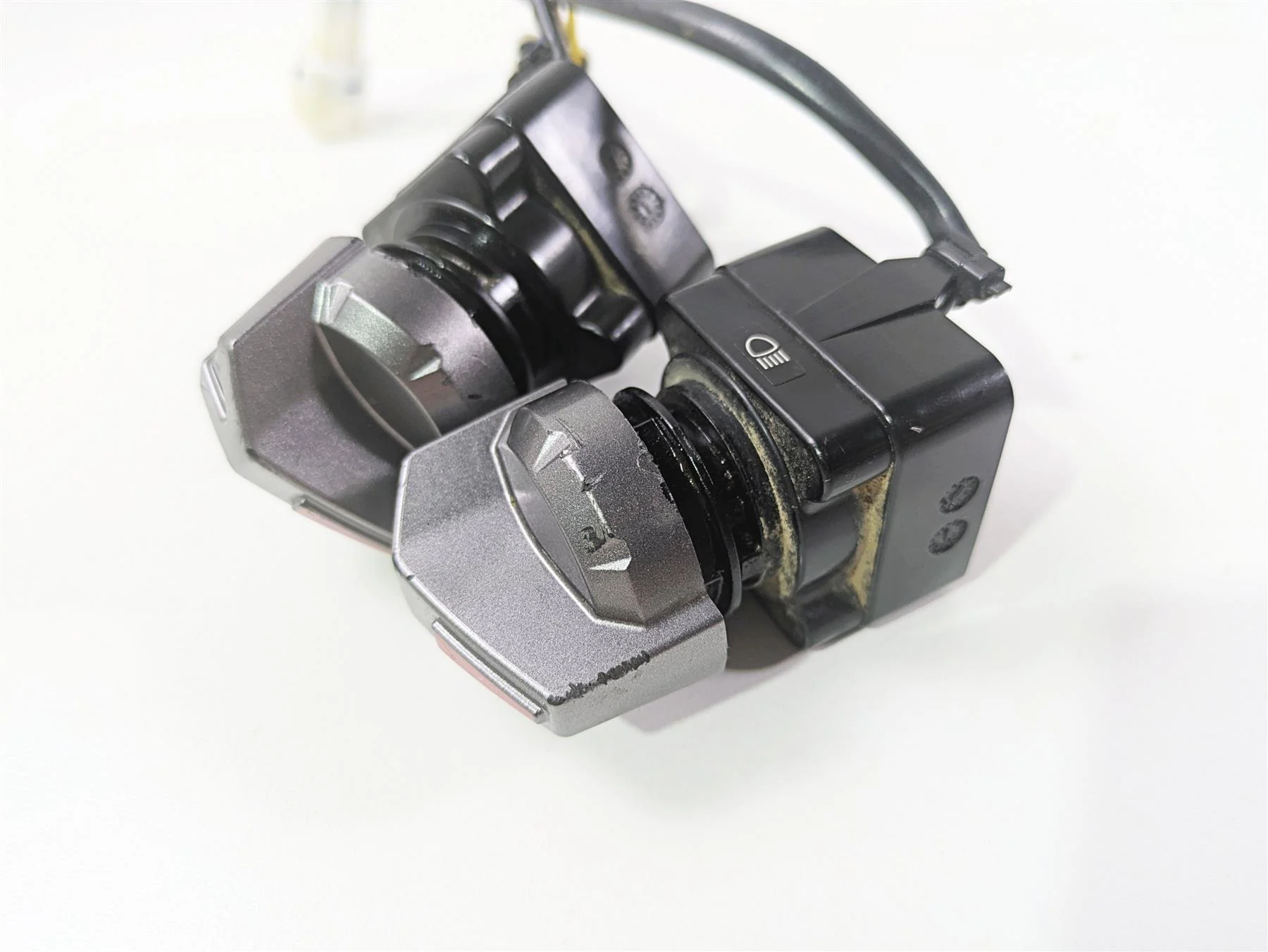 2020 Yamaha YXZ1000 R SS XTR 2 Wheel Drive & Light Switch Set 1XD-H2510-11-00 - Image 11