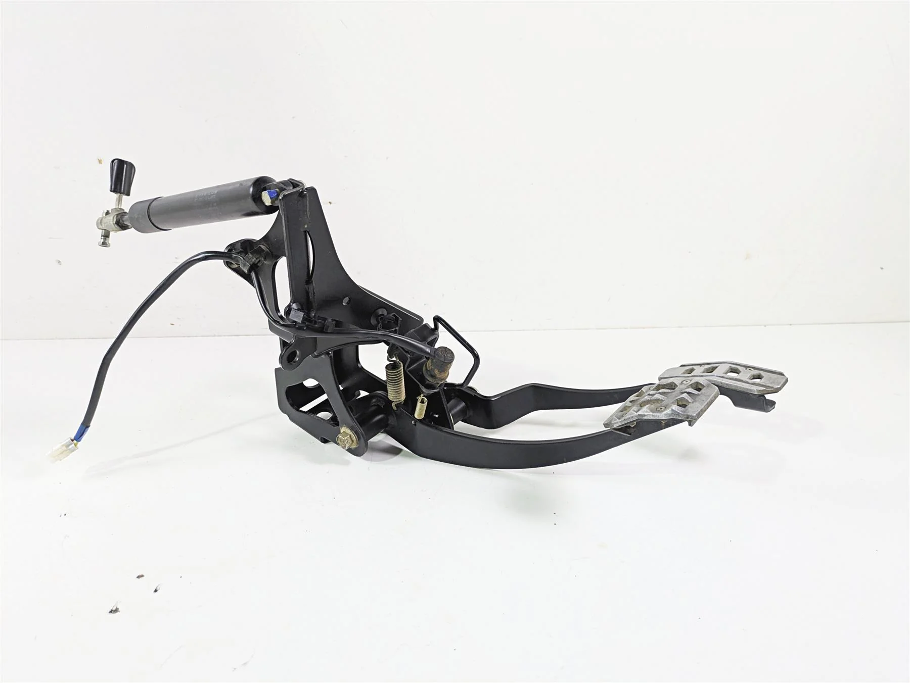 2020 Yamaha YXZ1000 R SS XTR Foot Pedal & Mount Set B57-F2548-01-00 - Image 12