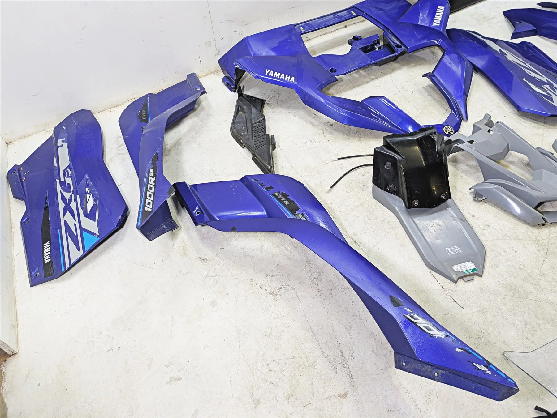 2020 Yamaha YXZ1000 R SS XTR Outer Plastic Fairing Cover Fender Hood 2HC-F1511 - Image 3