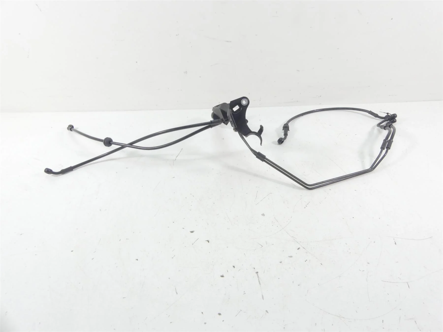 2021 Aprilia RS 660 Front Abs Brake Line Hose Set 2B007004 2B007005 2B006455 - Image 2
