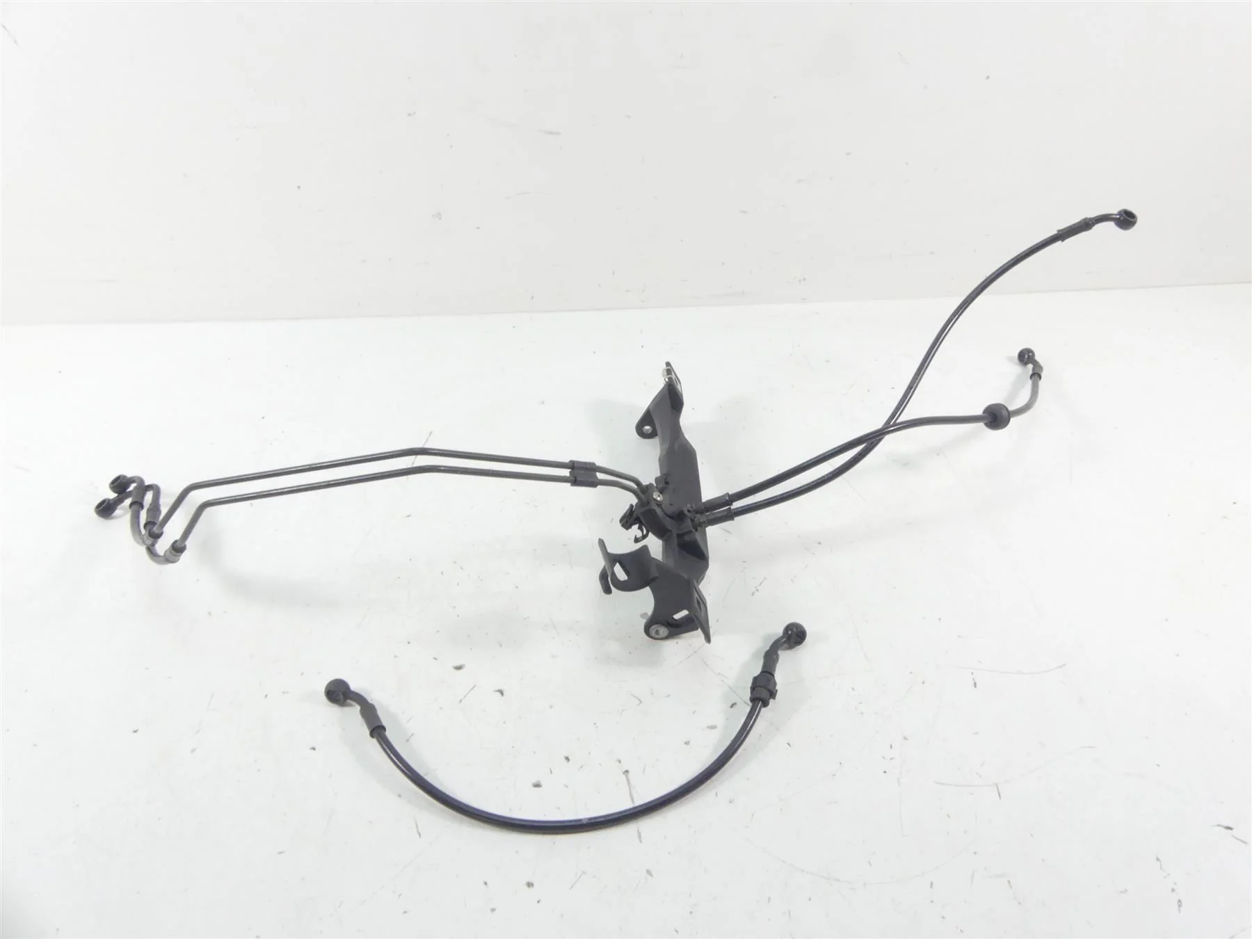 2021 Aprilia RS 660 Front Abs Brake Line Hose Set 2B007004 2B007005 2B006455 - Image 3