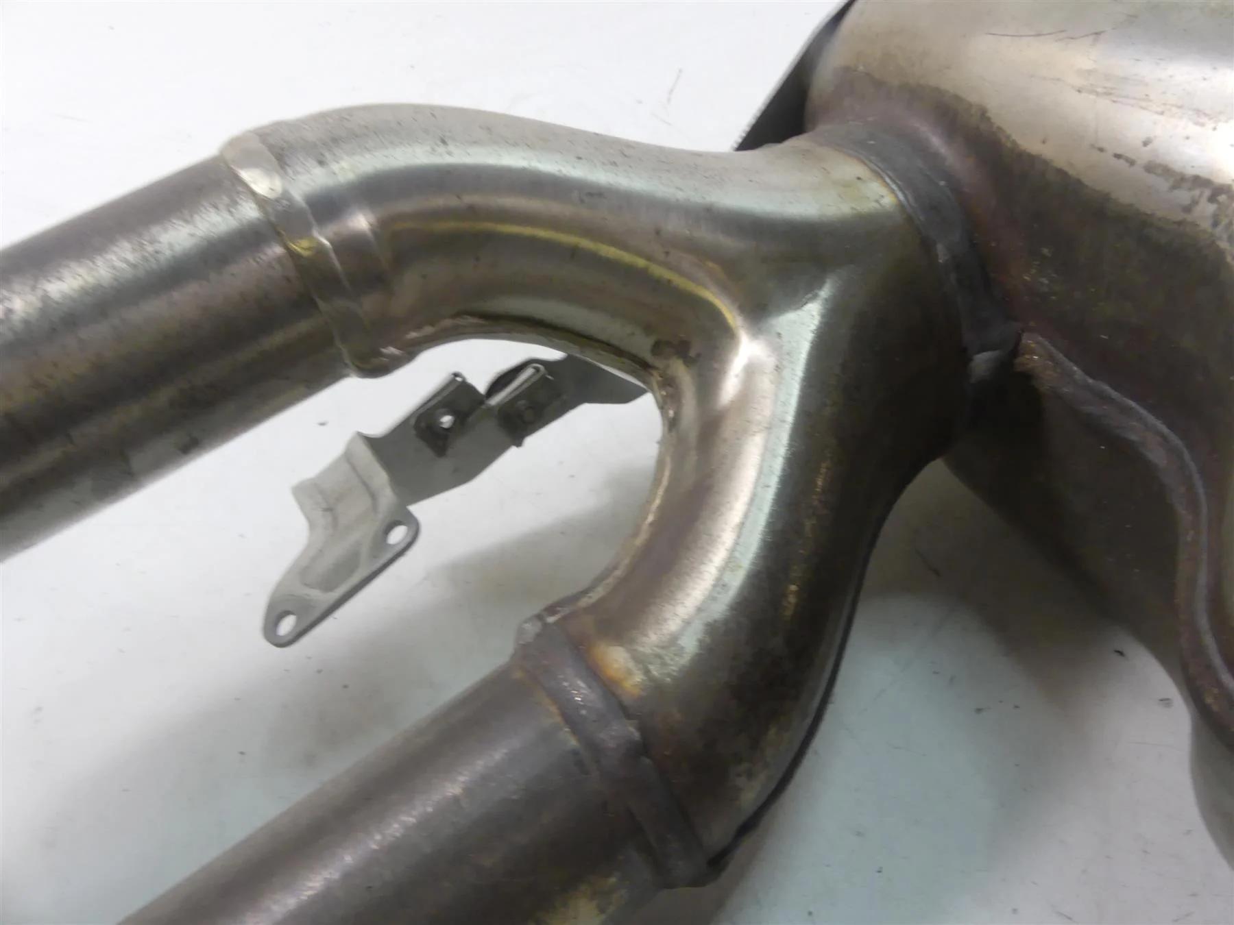 2021 Aprilia RS 660 Oem Exhaust Pipe Header Chamber Assembly 2B005290 - Image 8