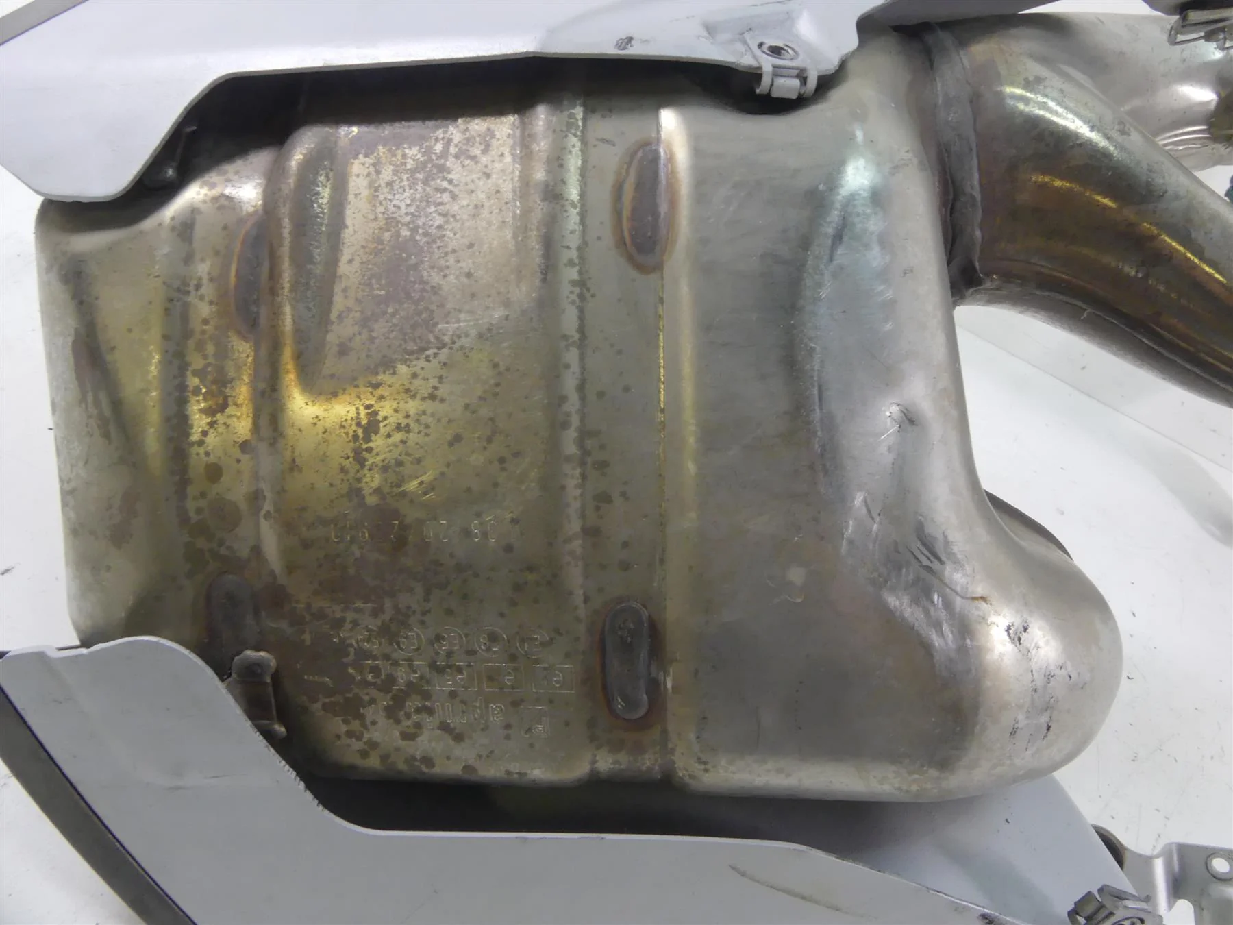 2021 Aprilia RS 660 Oem Exhaust Pipe Header Chamber Assembly 2B005290 - Image 9