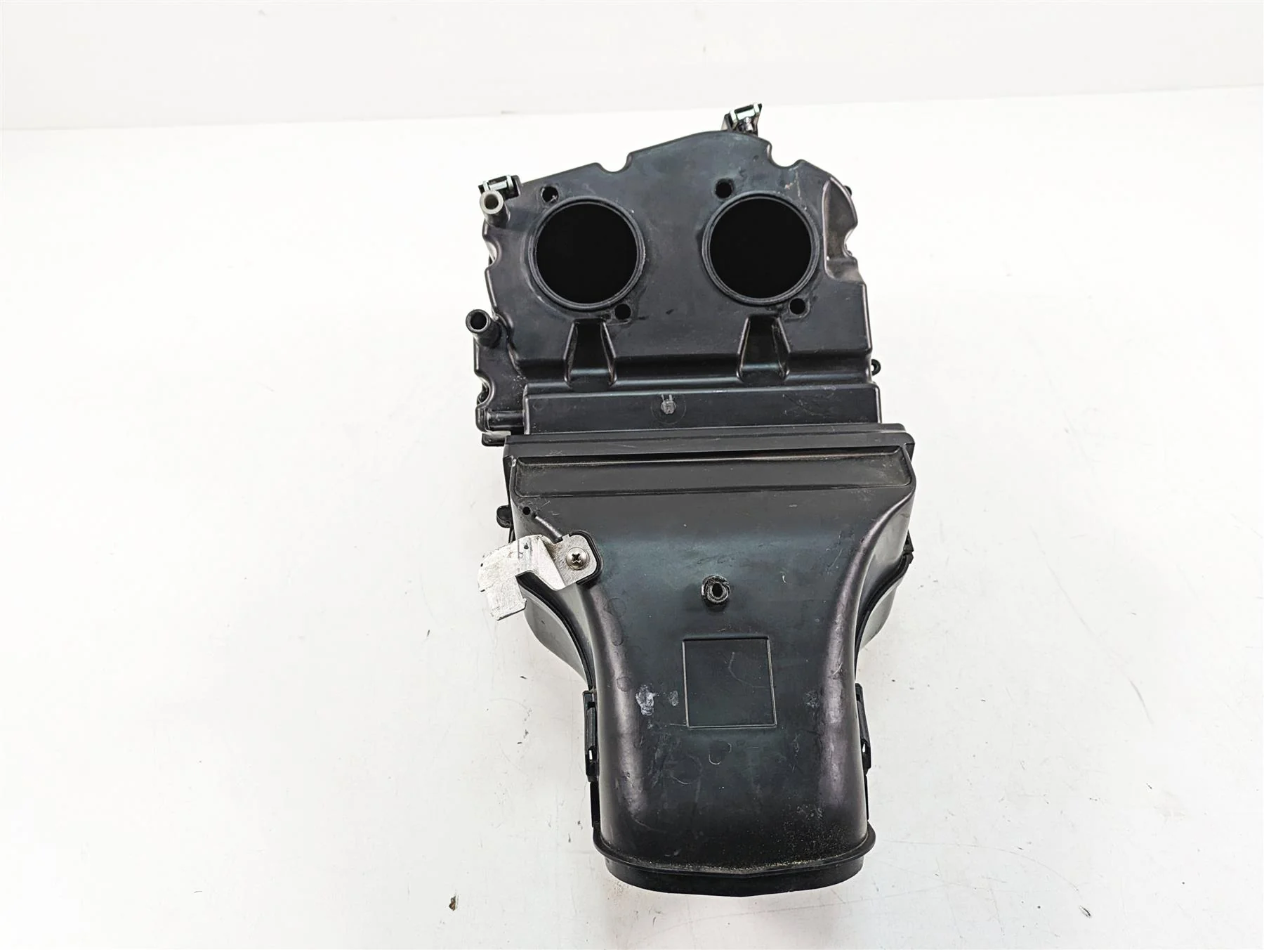 2021 Aprilia RS660 Air Filter Cleaner Breather Box 2B006527 2B006529 - Image 9