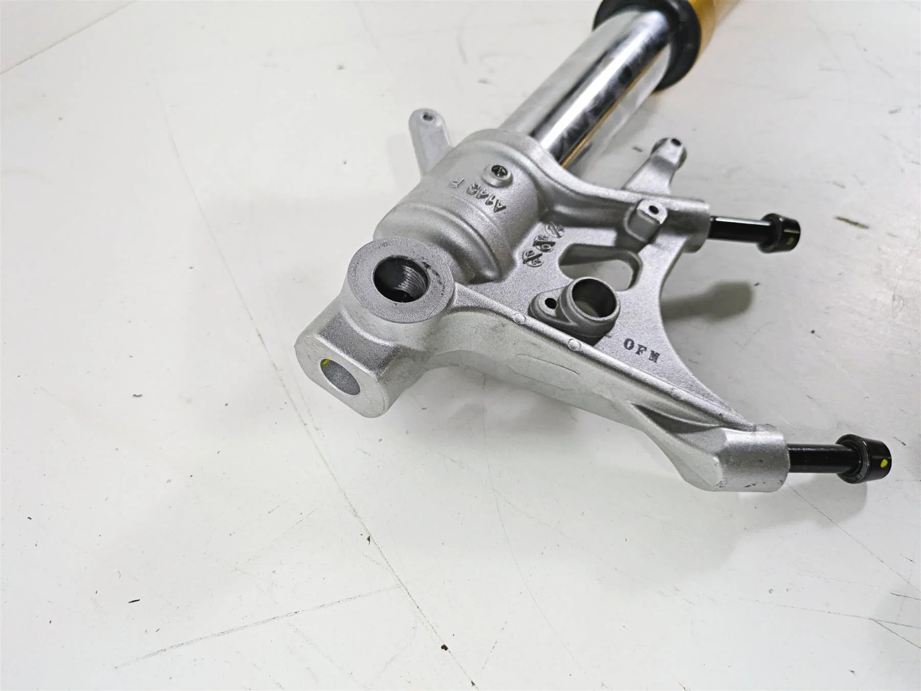 2021 Aprilia RS660 Bent Front Forks Leg Set R 2B006359 L 2B006360 - Image 8