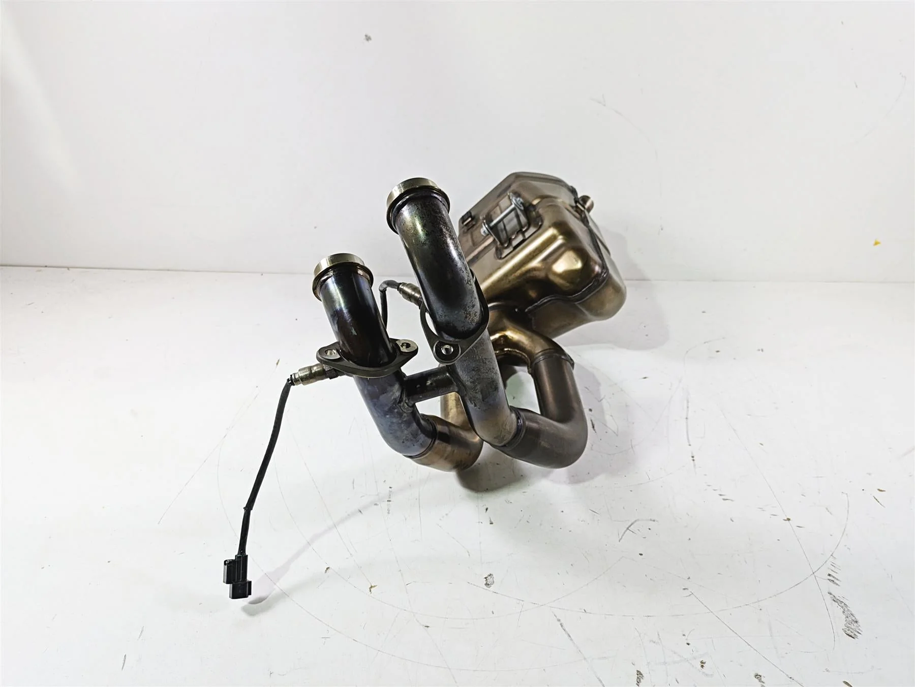 2021 Aprilia RS660 Exhaust Pipe Header Chamber Assembly 2B005290 - Image 5