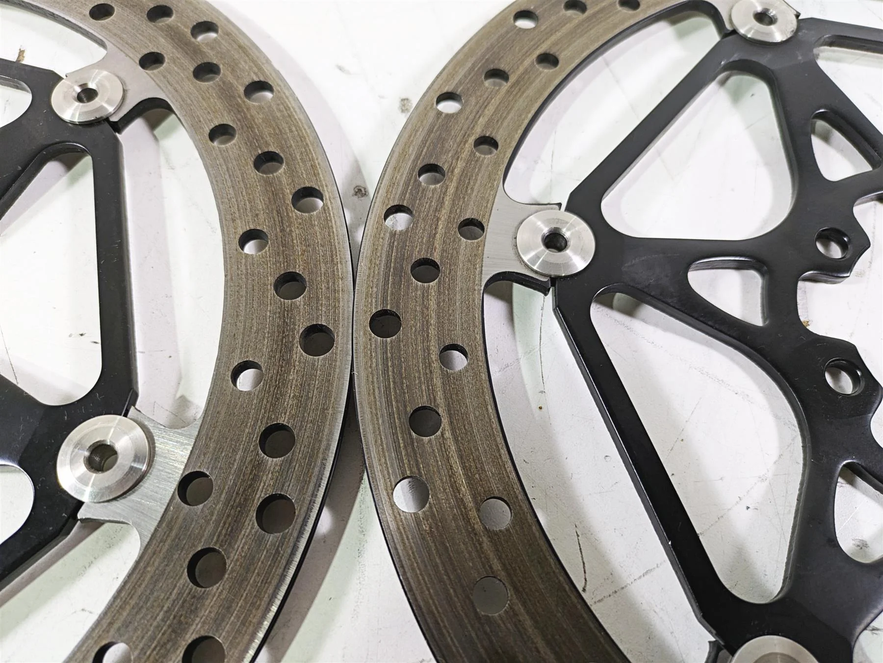 2021 Aprilia RS660 Front Brake Rotor Disc Set B044279 B044280 - Image 5