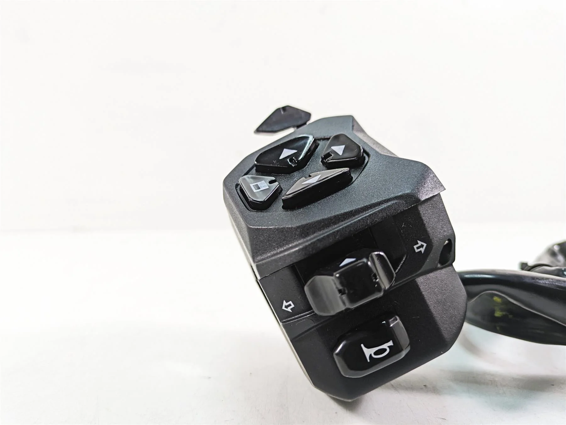 2021 Aprilia RS660 Left Hand Turn Signal Menu Cruise Control Switch 2D000548 - Image 12