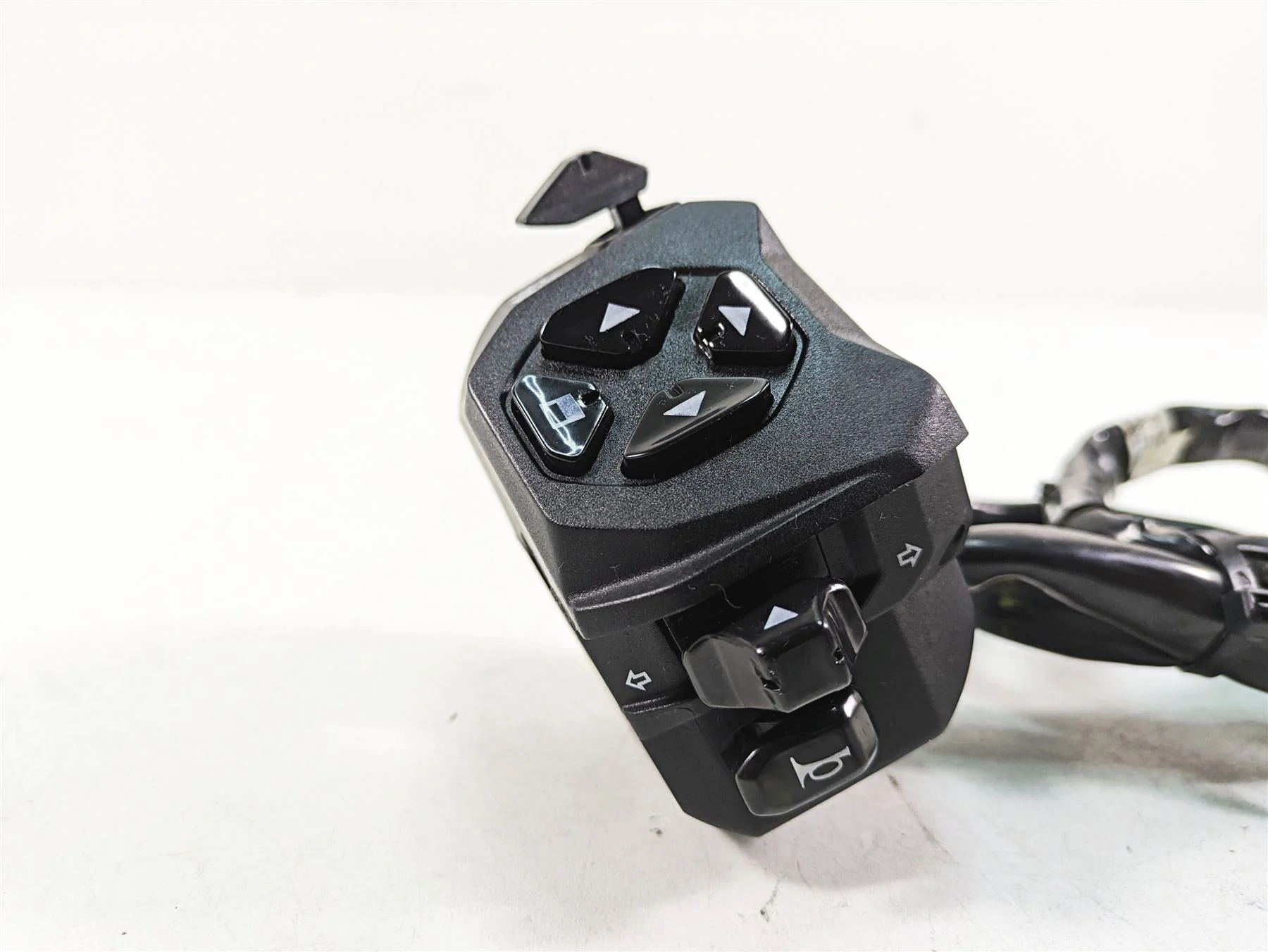 2021 Aprilia RS660 Left Hand Turn Signal Menu Cruise Control Switch 2D000548 - Image 6