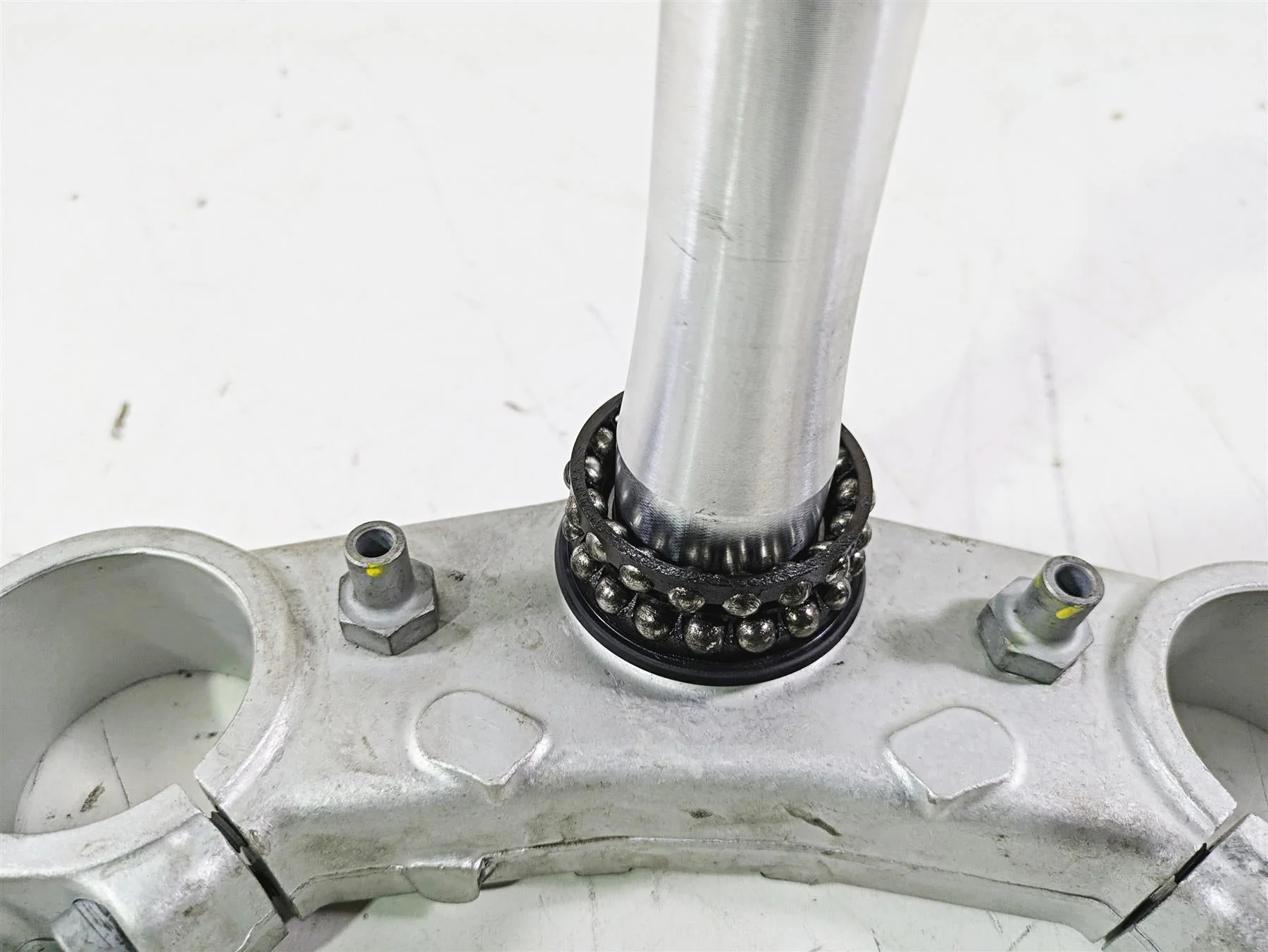 2021 Aprilia RS660 Lower Triple Tree Steering Clamp 2B005255 - Image 8