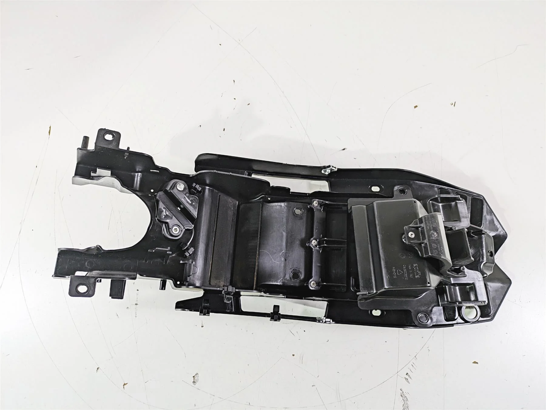 2021 Aprilia RS660 Rear Inner Fender Battery Holder Fairing 2B007272 - Image 5