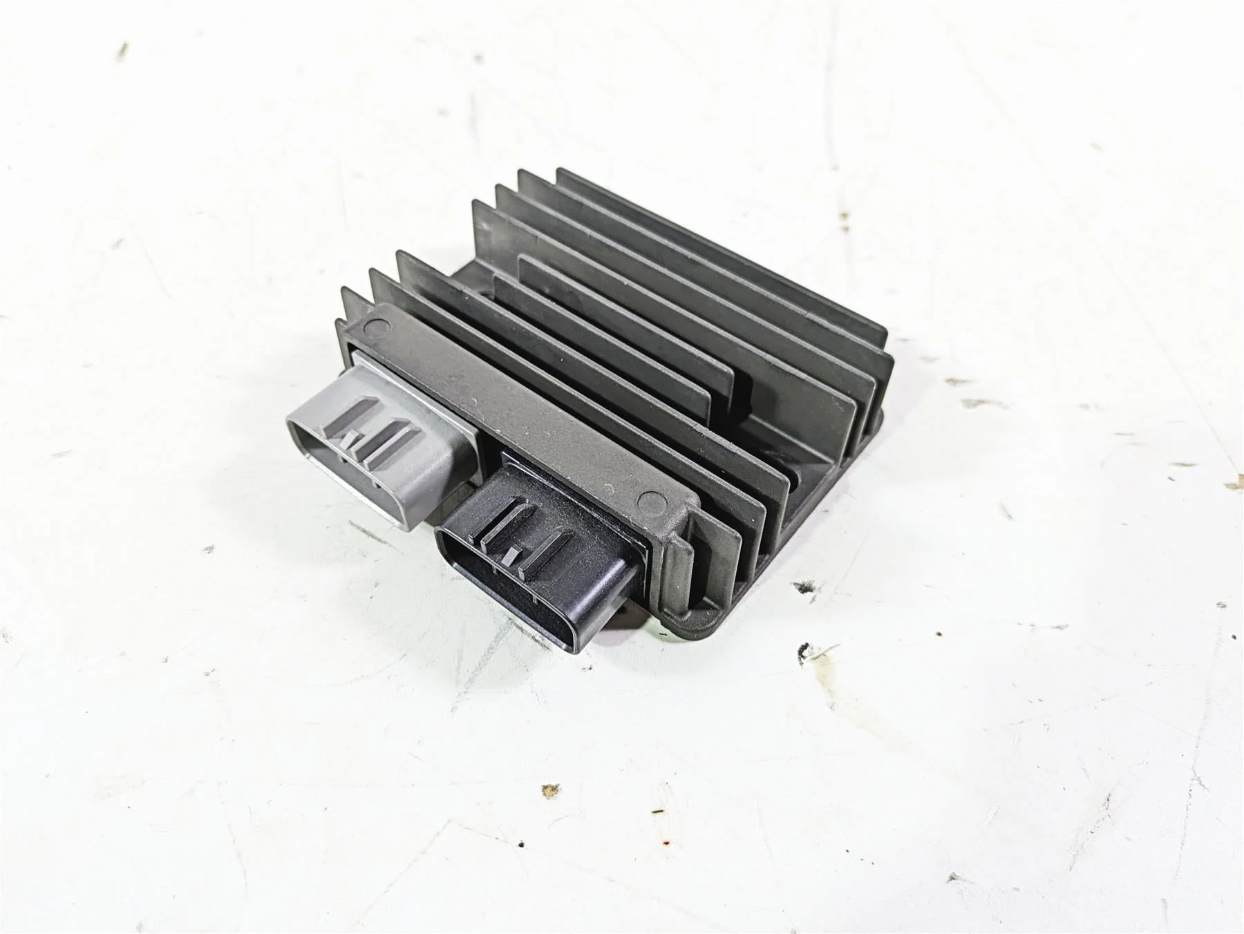 2021 Aprilia RS660 Rectifier Voltage Regulator 1A012332 SH870AA - Image 12
