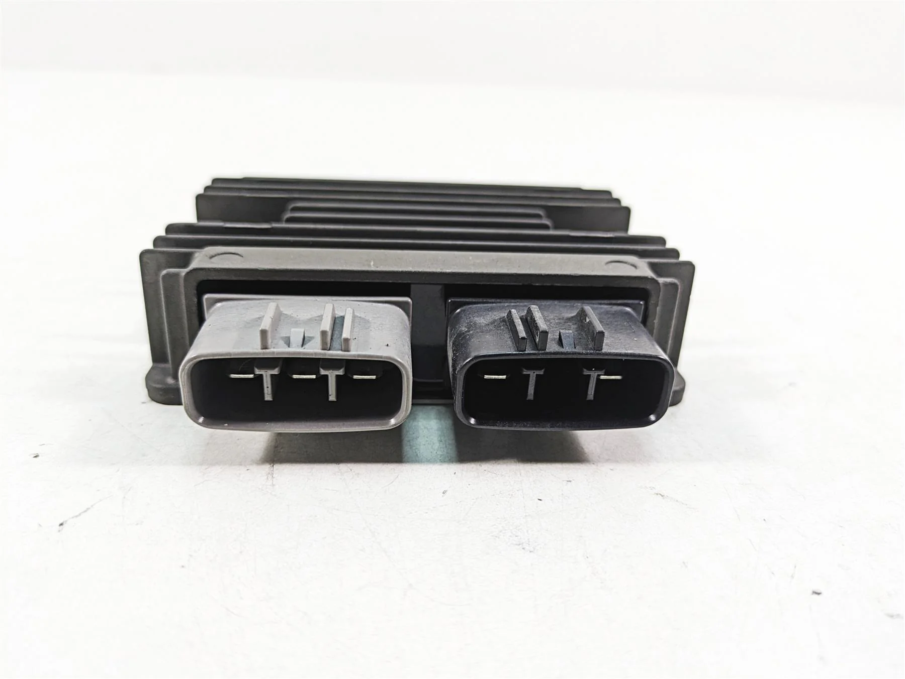 2021 Aprilia RS660 Rectifier Voltage Regulator SH870AA 1A012332 - Image 5