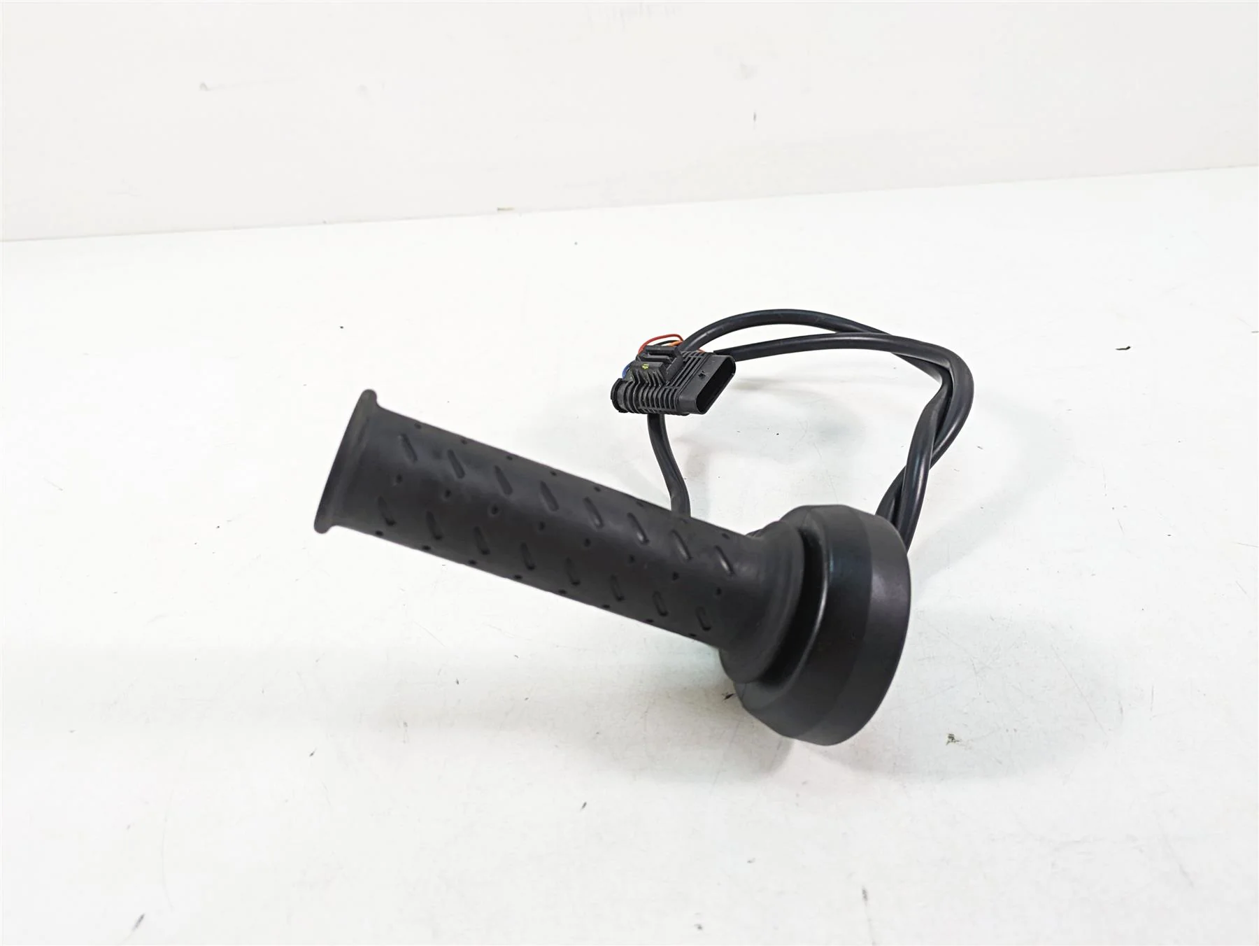 2021 Aprilia RS660 Ride Fly By Wire Throttle Sensor + Grip 2D000095 - Image 3