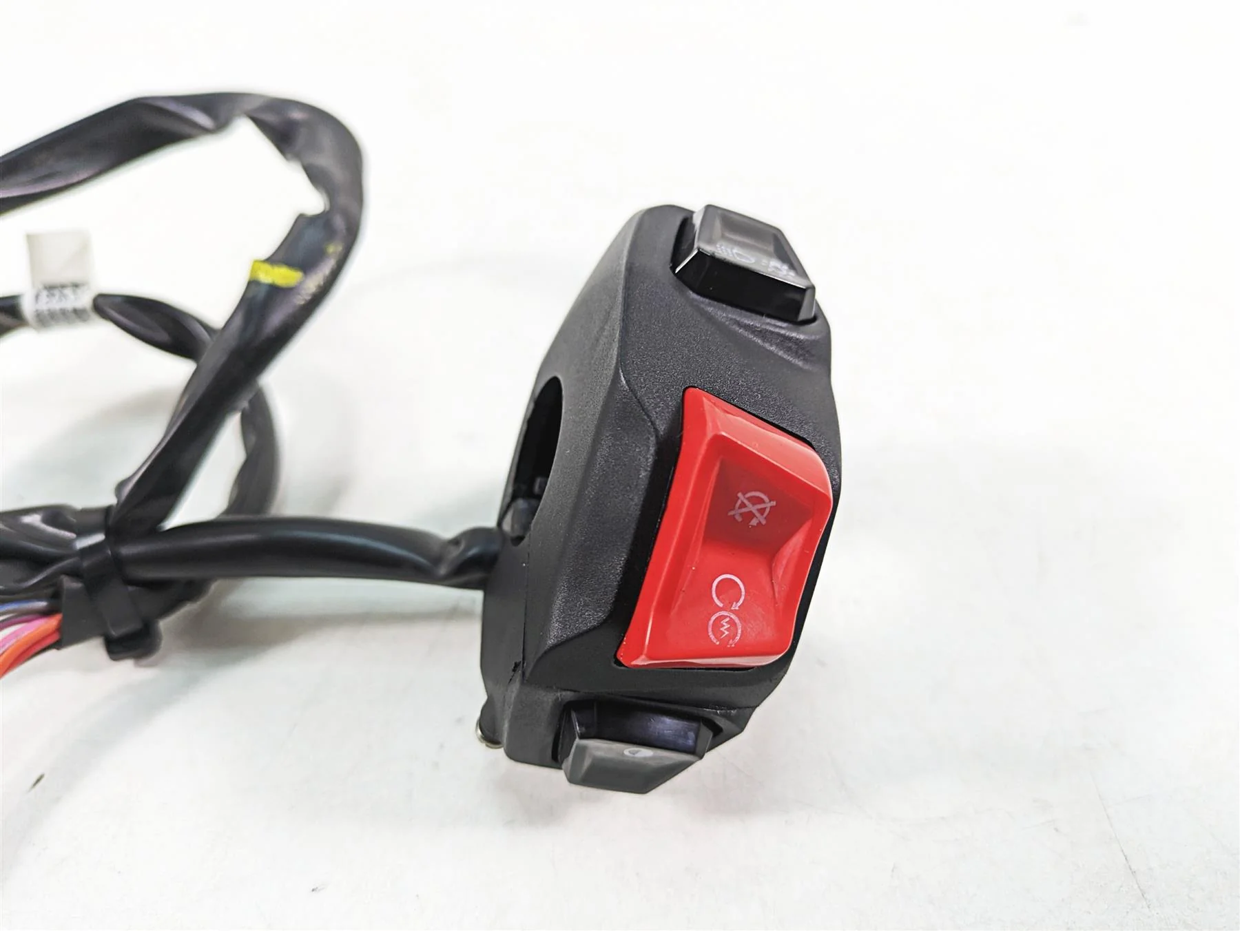 2021 Aprilia RS660 Right Hand Start Stop Control Switch 2D000550 - Image 6