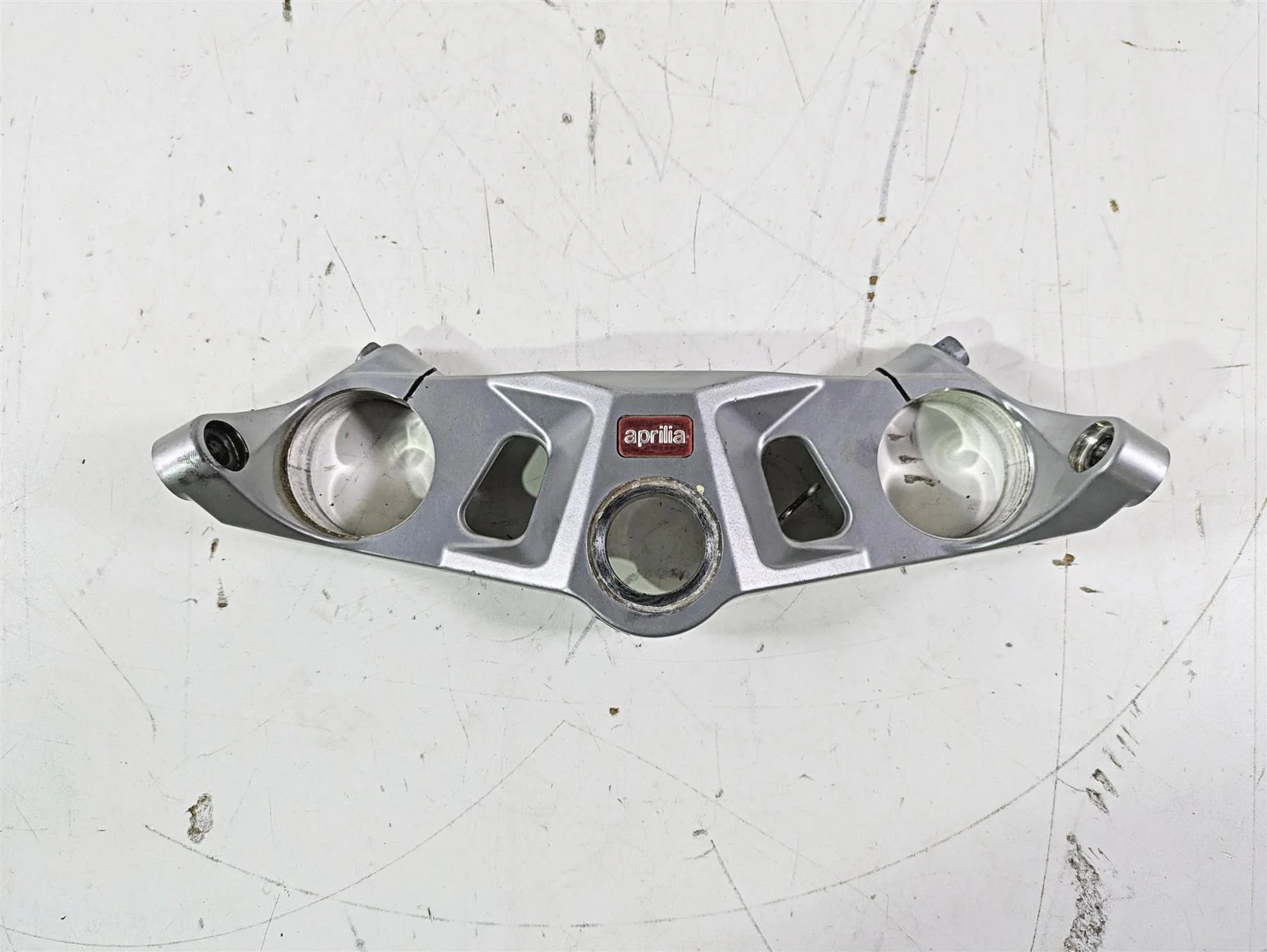 2021 Aprilia RS660 Upper Triple Tree Steering Clamp 2B005253 - Image 5