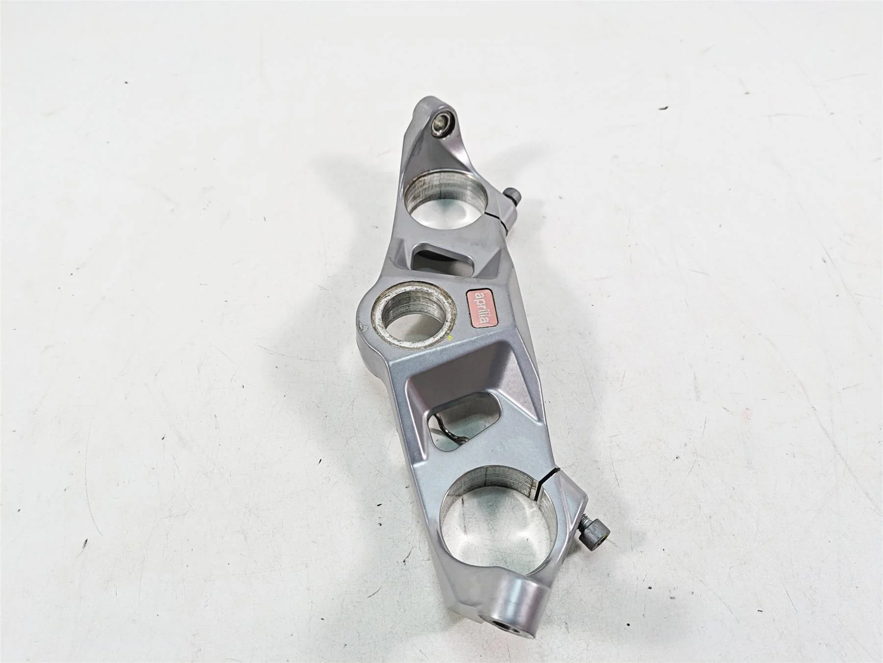 2021 Aprilia RS660 Upper Triple Tree Steering Clamp 51mm - Read 2B005253 - Image 4