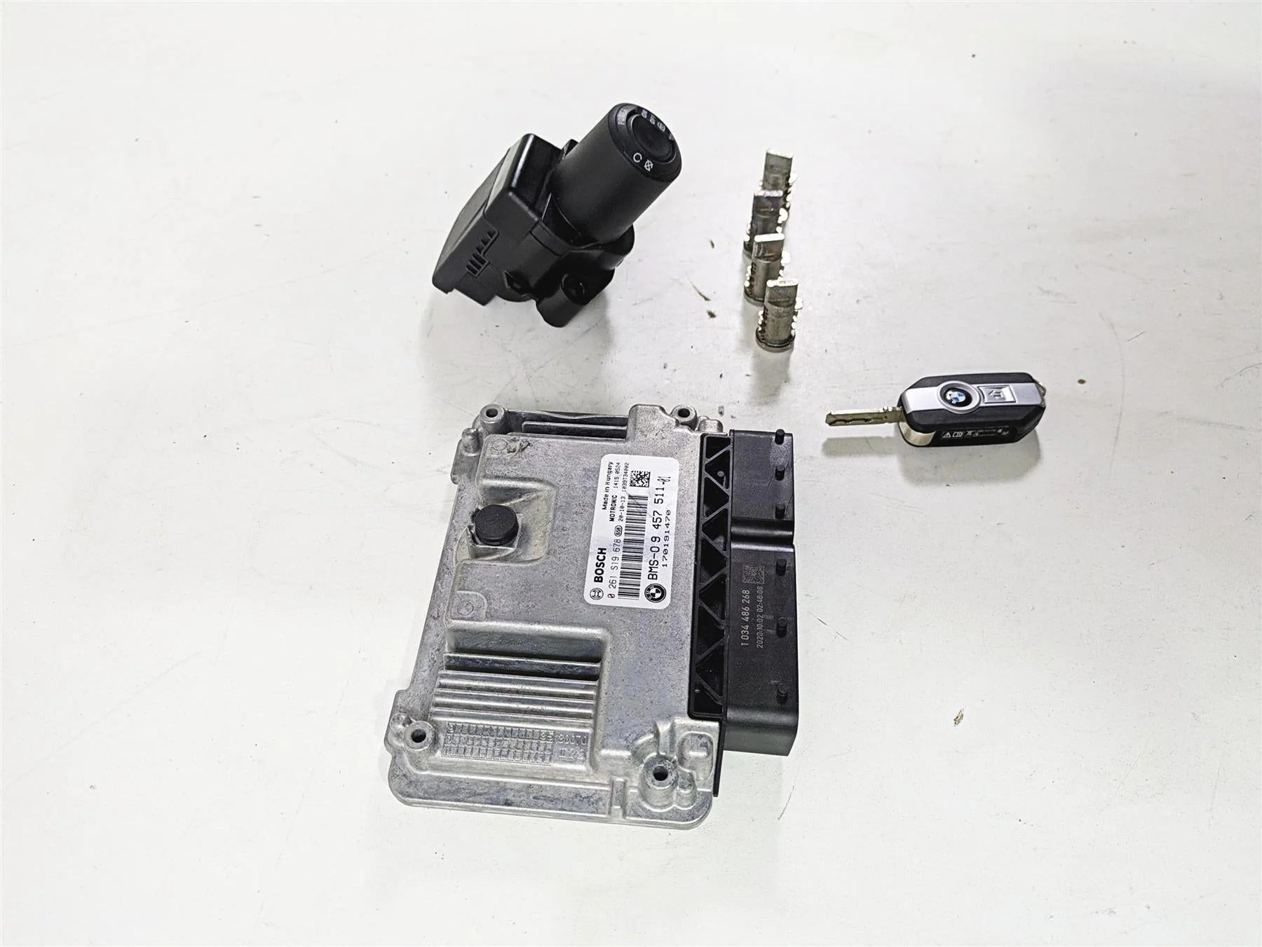 2021 BMW R1250GS K51 Adv Cdi Ecm Ignition Switch Key Set 66127108713 13619457511 - Image 2