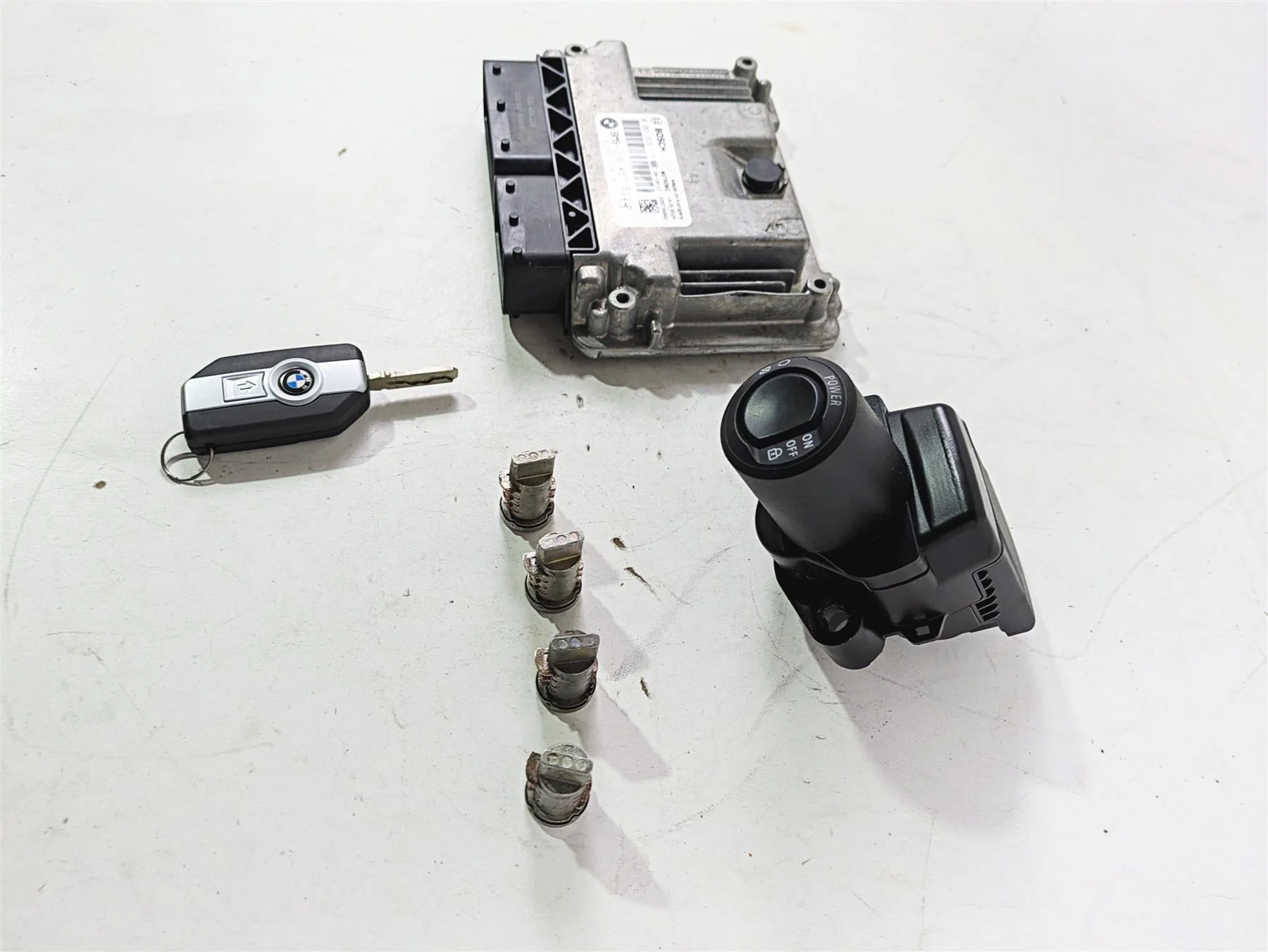 2021 BMW R1250GS K51 Adv Cdi Ecm Ignition Switch Key Set 66127108713 13619457511 - Image 3