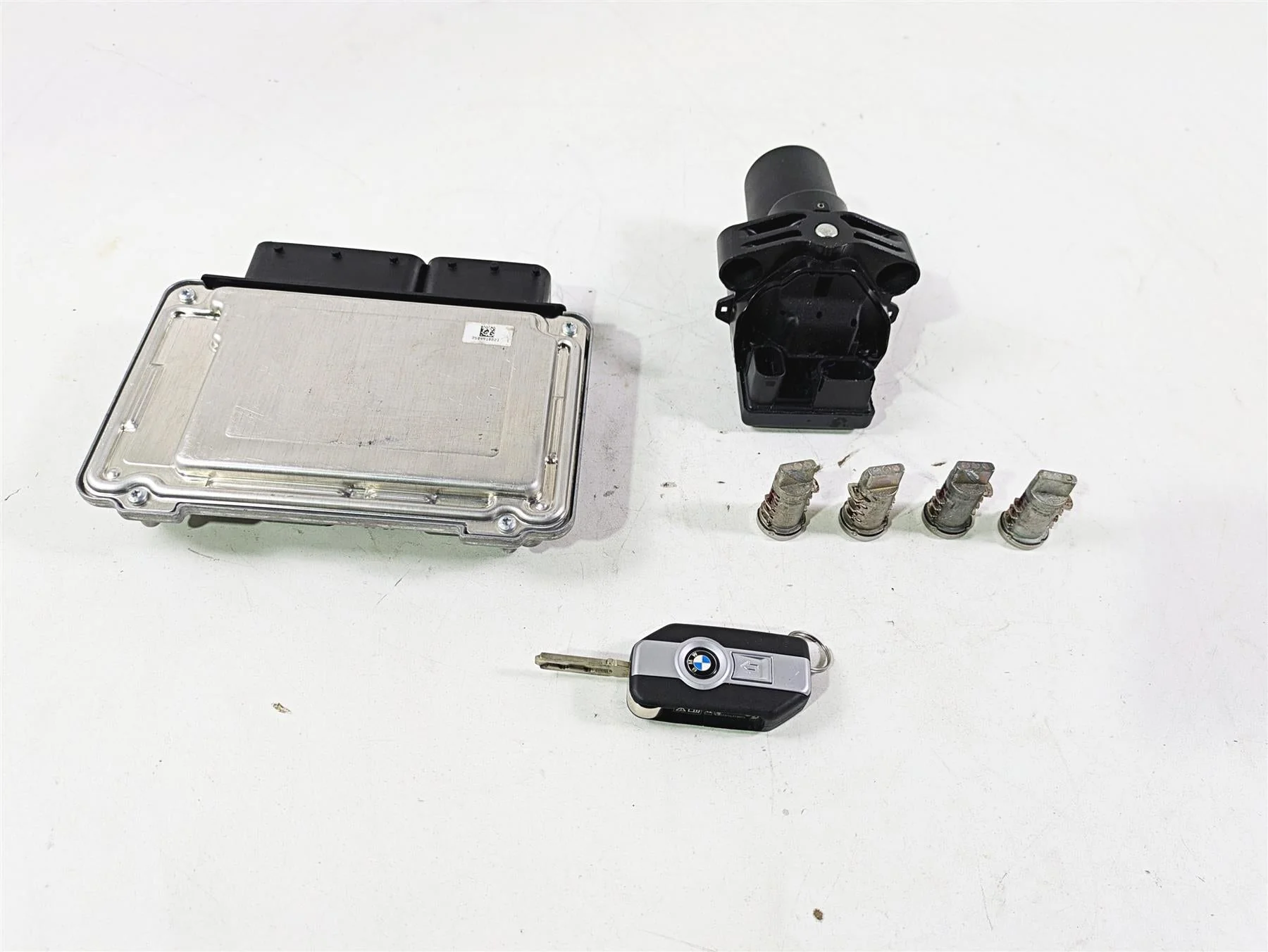 2021 BMW R1250GS K51 Adv Cdi Ecm Ignition Switch Key Set 66127108713 13619457511 - Image 9