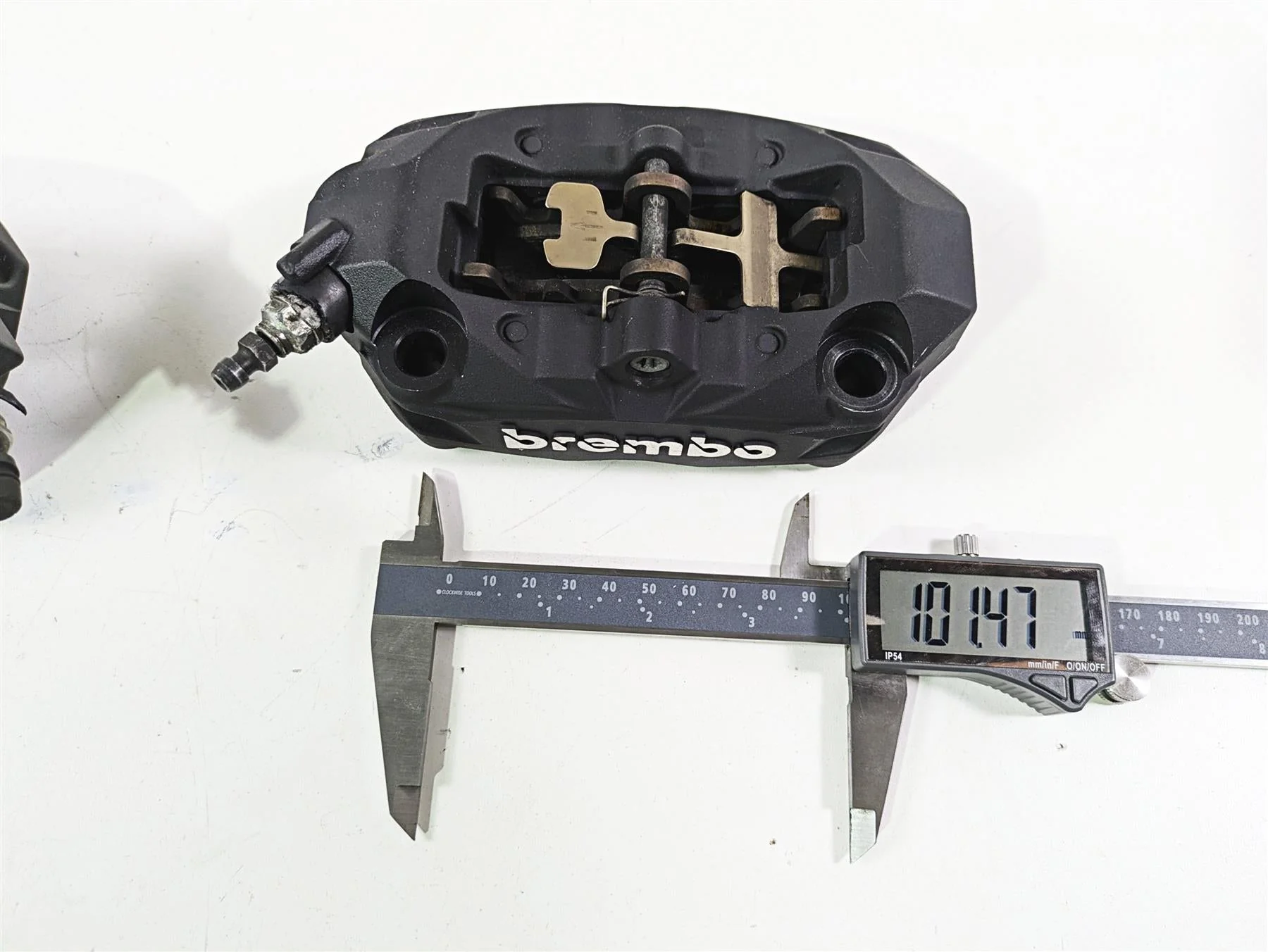 2021 BMW R1250GS K51 Adv Front Brake Caliper Set Brembo 100mm 34118556206 - Image 12