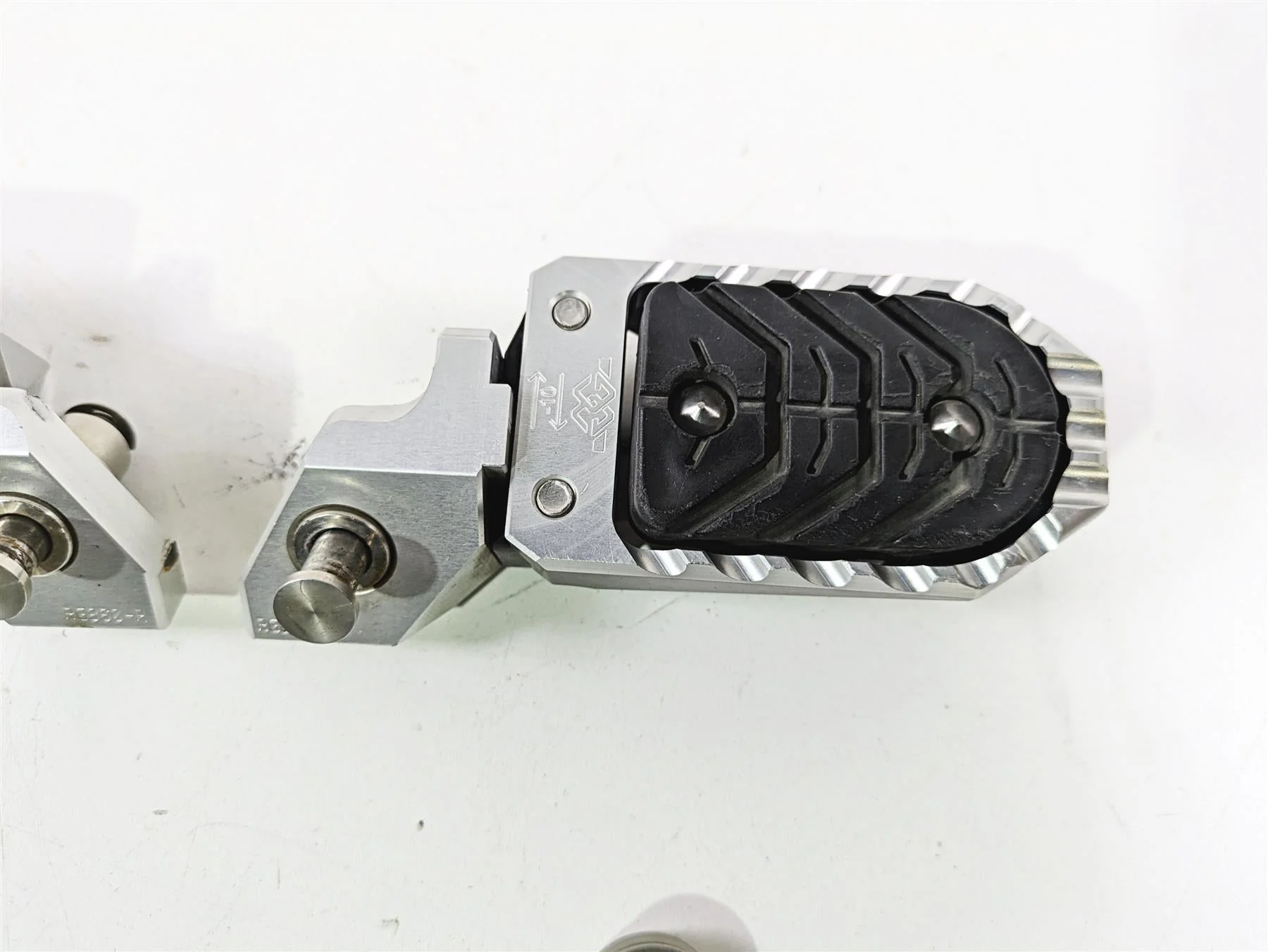 2021 BMW R1250GS K51 Adv Front Footpeg Rest Option 719 46719829532 46719829537 - Image 5
