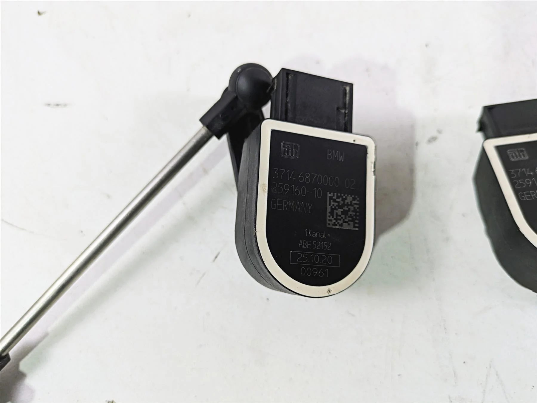 2021 BMW R1250GS K51 Adv Front Rear Bike Leveling Sensors 37146870000 - Image 2