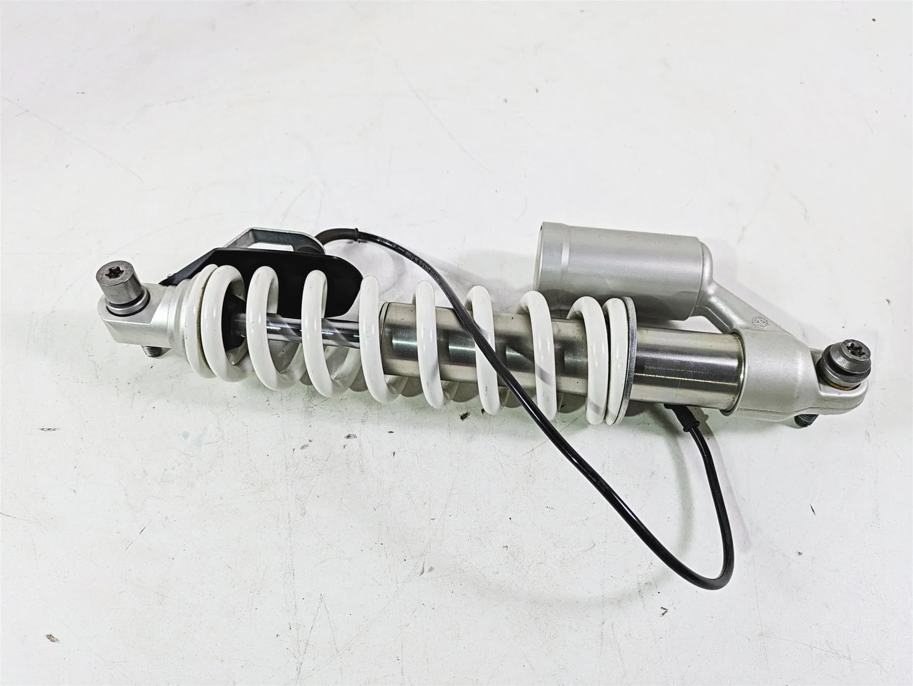 2021 BMW R1250GS K51 Adv Front Shock Damper Esa Low 31488563286 - Image 11