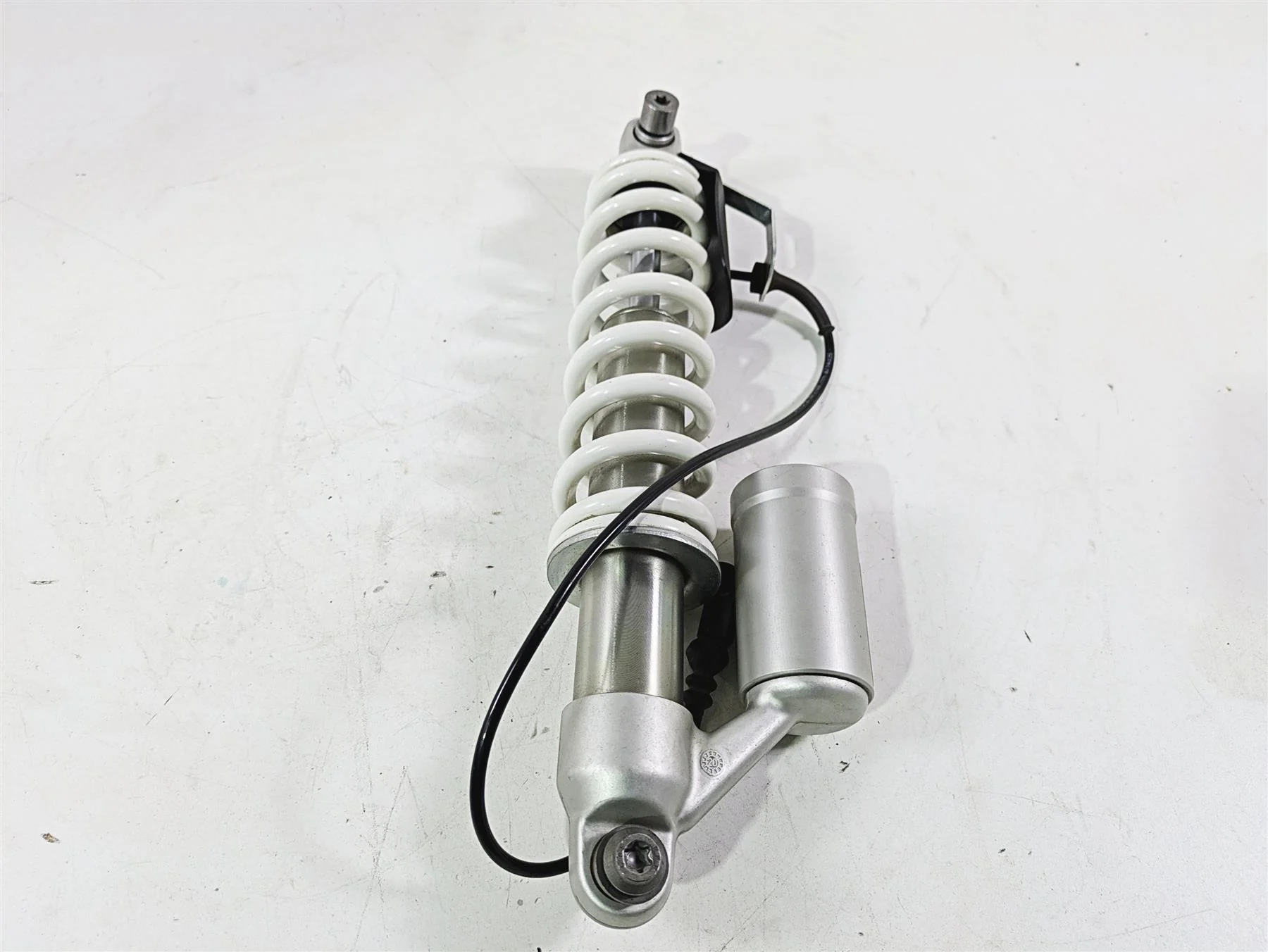 2021 BMW R1250GS K51 Adv Front Shock Damper Esa Low 31488563286 - Image 12