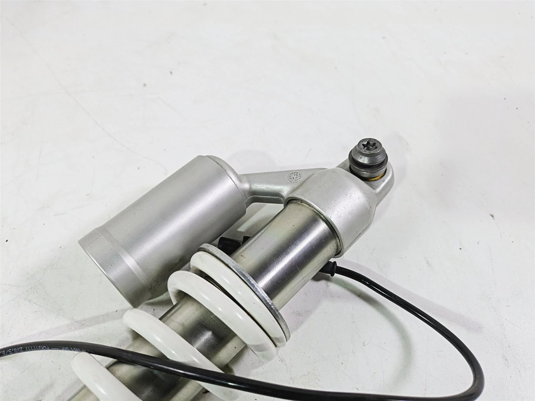 2021 BMW R1250GS K51 Adv Front Shock Damper Esa Low 31488563286 - Image 9