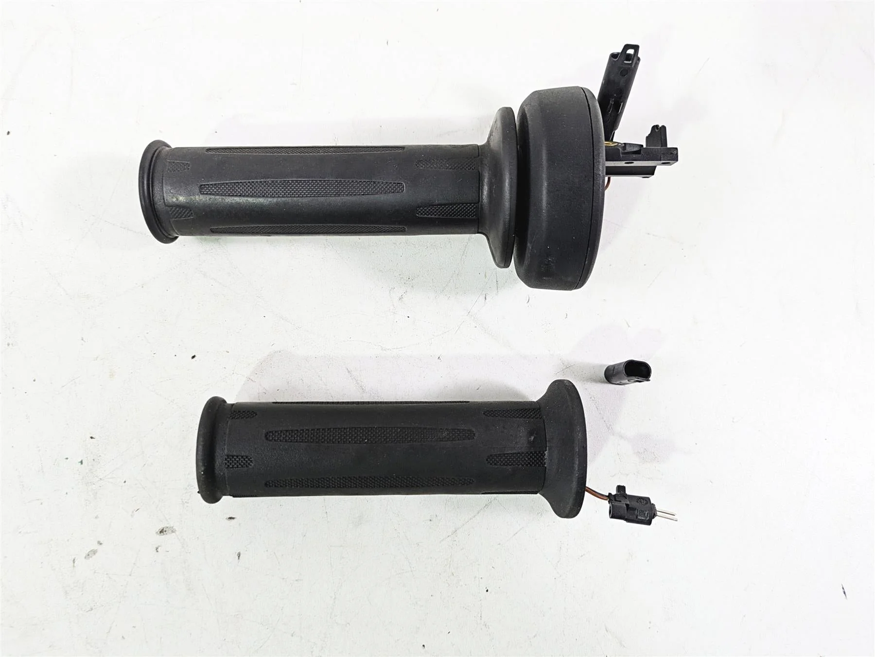 2021 BMW R1250GS K51 Adv Heated Hand Grip Handle Set Cruise READ 61318552124 - Image 3