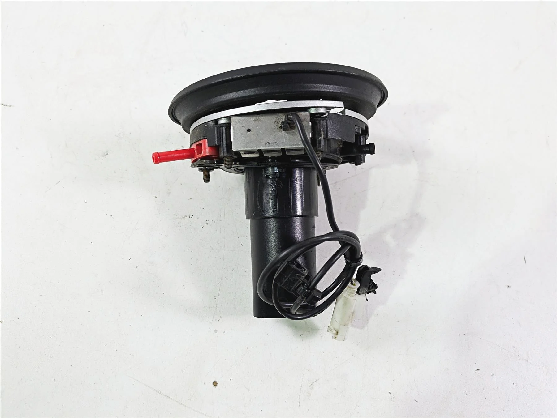 2021 BMW R1250GS K51 Adv Keyless Fuel Gas Petrol Cap Lid 16118552148 - Image 11