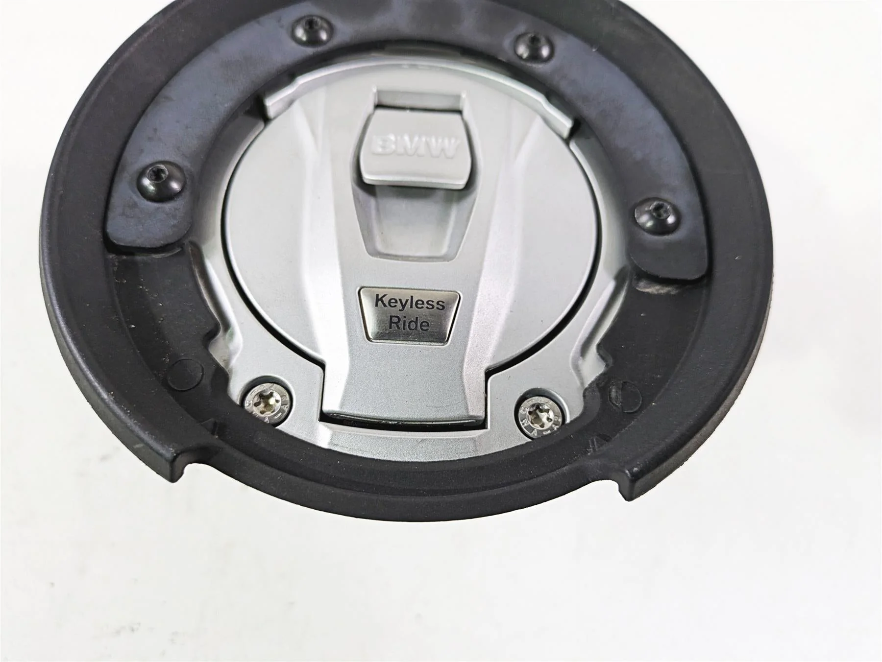 2021 BMW R1250GS K51 Adv Keyless Fuel Gas Petrol Cap Lid 16118552148 - Image 5