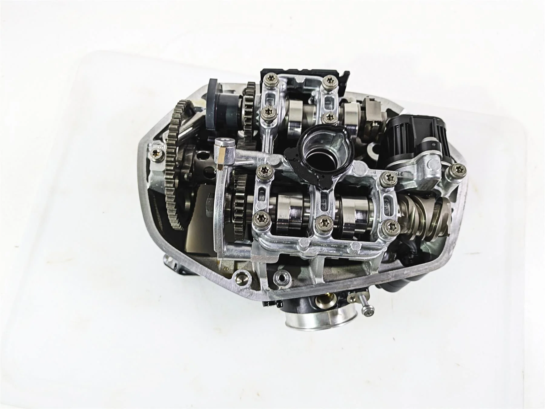2021 BMW R1250GS K51 Adv Left Cylinderhead Head & Cam Shaft 11128504123 - Image 6