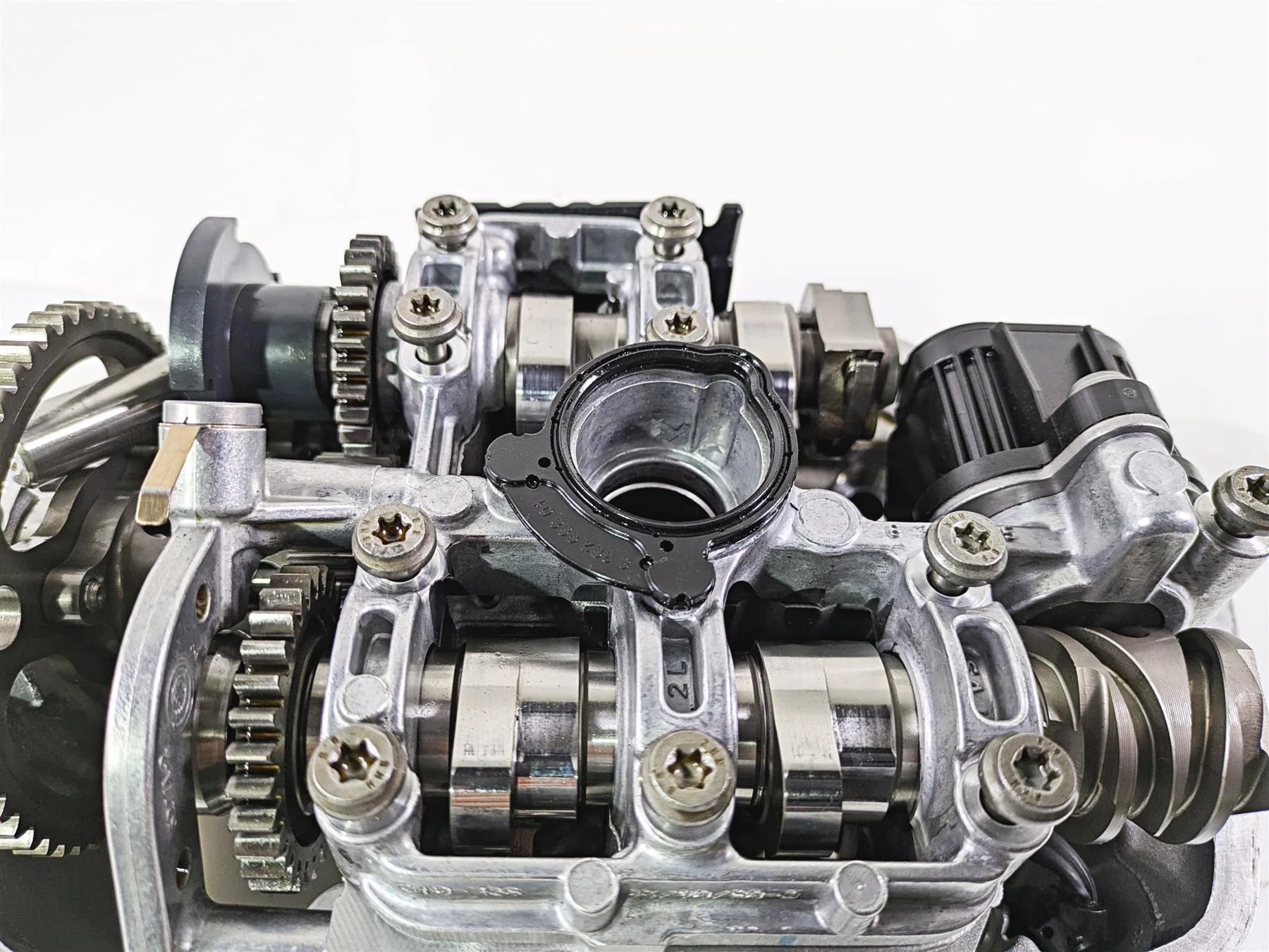2021 BMW R1250GS K51 Adv Left Cylinderhead Head & Cam Shaft 11128504123 - Image 8
