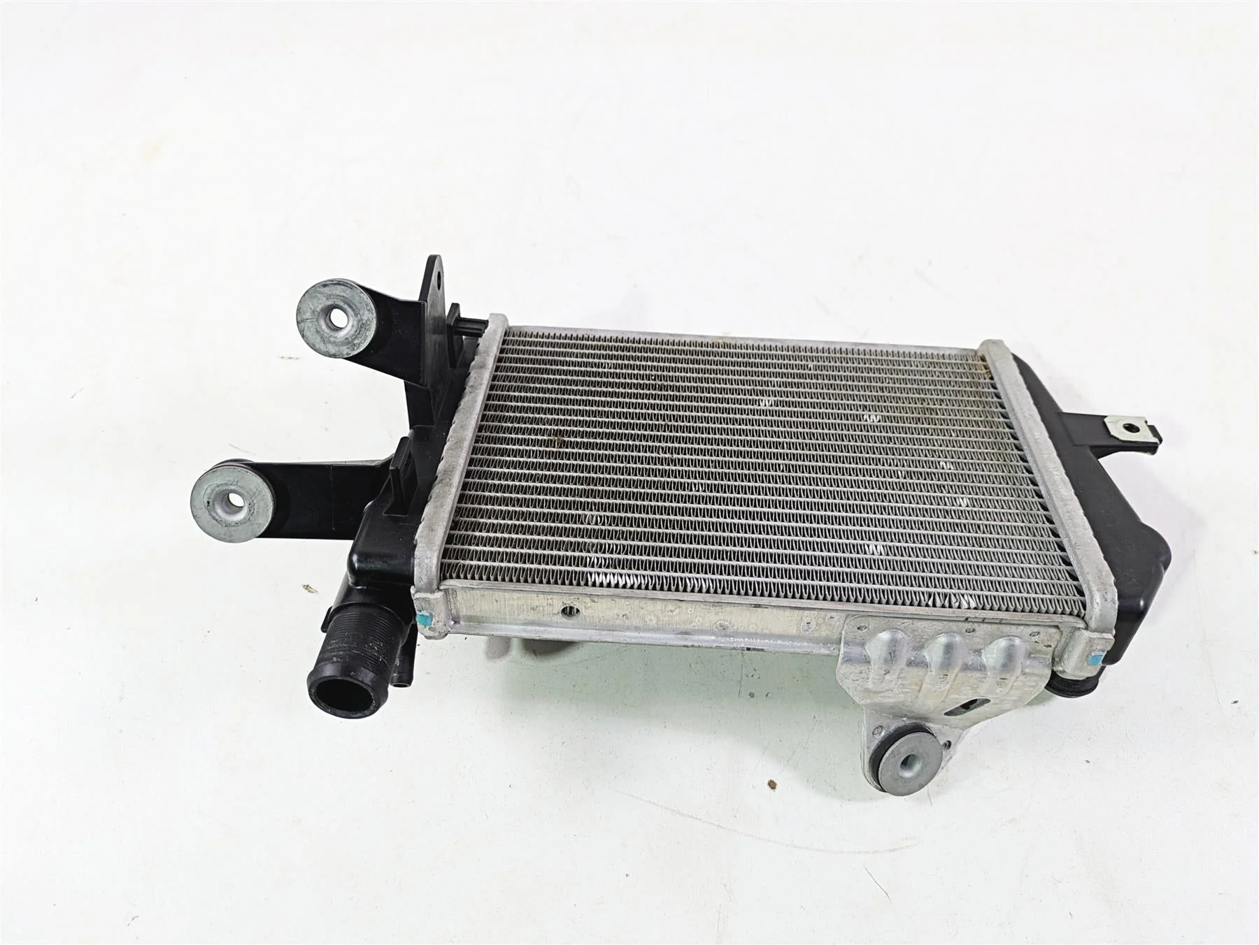 2021 BMW R1250GS K51 Adv Left Radiator Fan Cover Set -No Leaks 17118546408 - Image 3