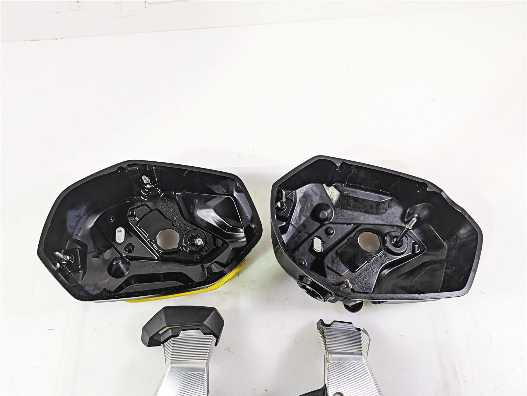 2021 BMW R1250GS K51 Adv Option 719 Valve Cover Set HP Shadow 11128405489 - Image 10