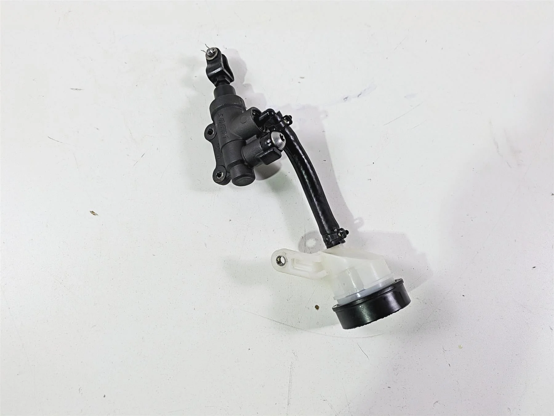 2021 BMW R1250GS K51 Adv Rear Brake Master Cylinder Nissin 1/2 34318522398 - Image 3