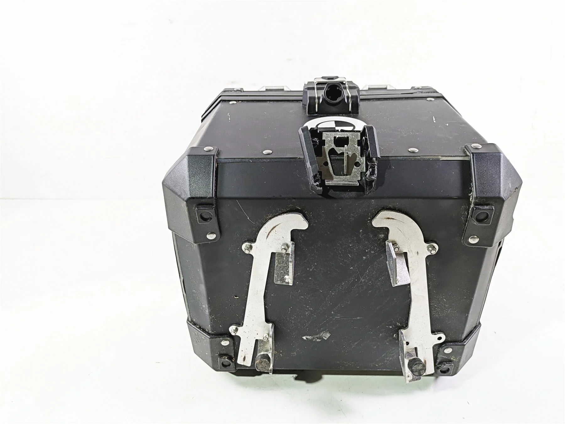2021 BMW R1250GS K51 Adv Rear Top Case Trunk Bag - Damaged 77432472170 - Image 9
