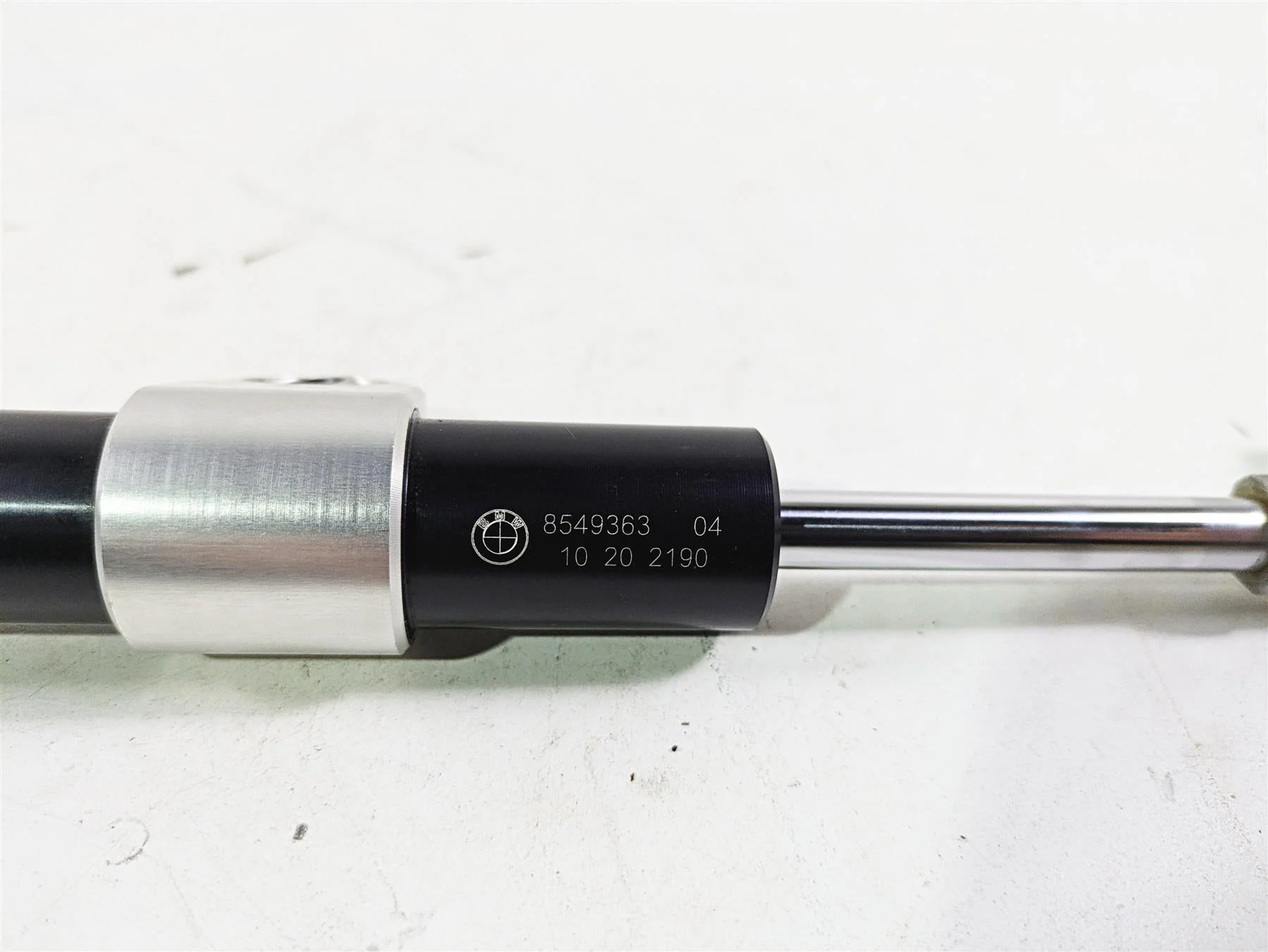 2021 BMW R1250GS K51 Adv Steering Damper Stabilizer 32768549363 - Image 4
