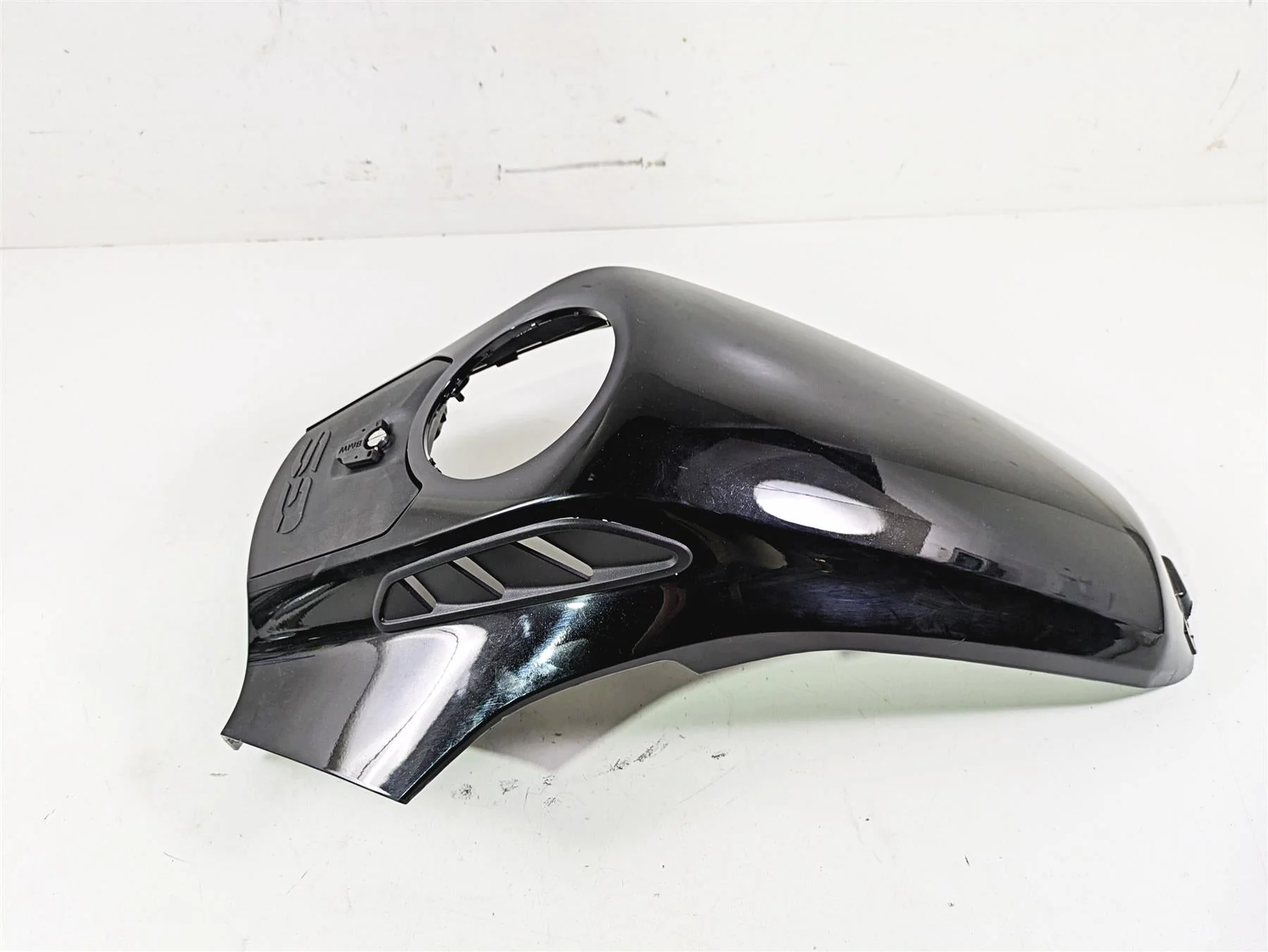 2021 BMW R1250GS K51 Adv Upper Center Tank Fairing Cover 46638536936 46638532243 - Image 3