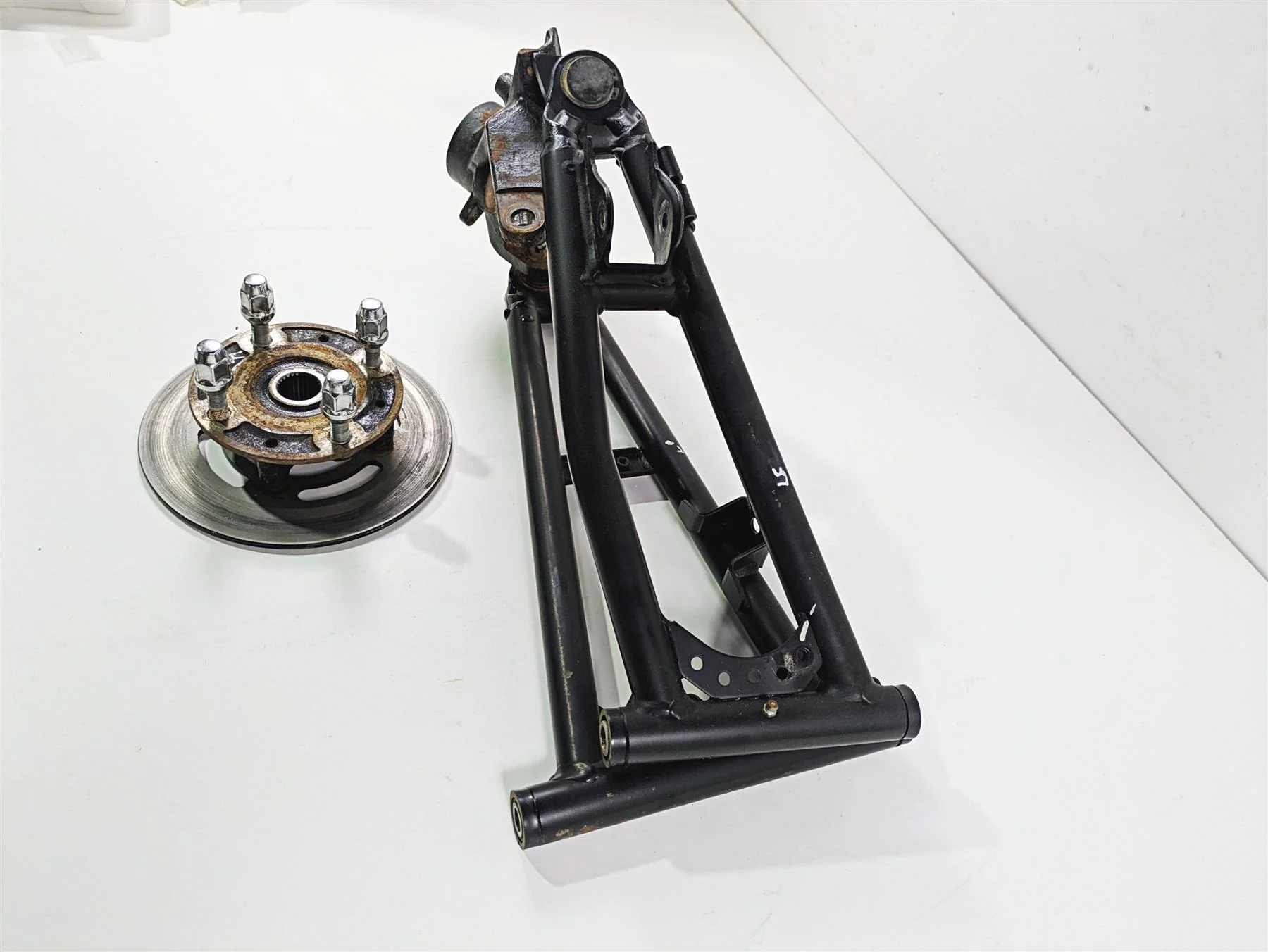 2021 CFMoto Zforce 950 Sport Front Left Knee Assembly Control Arms 5BYA-050701 - Image 3