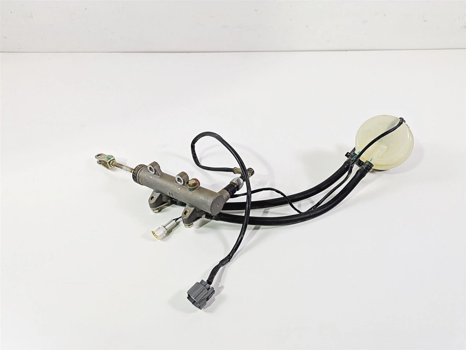 2021 CFMoto Zforce 950 Sport Main Brake Master Cylinder 5BWB-081100 - Image 11