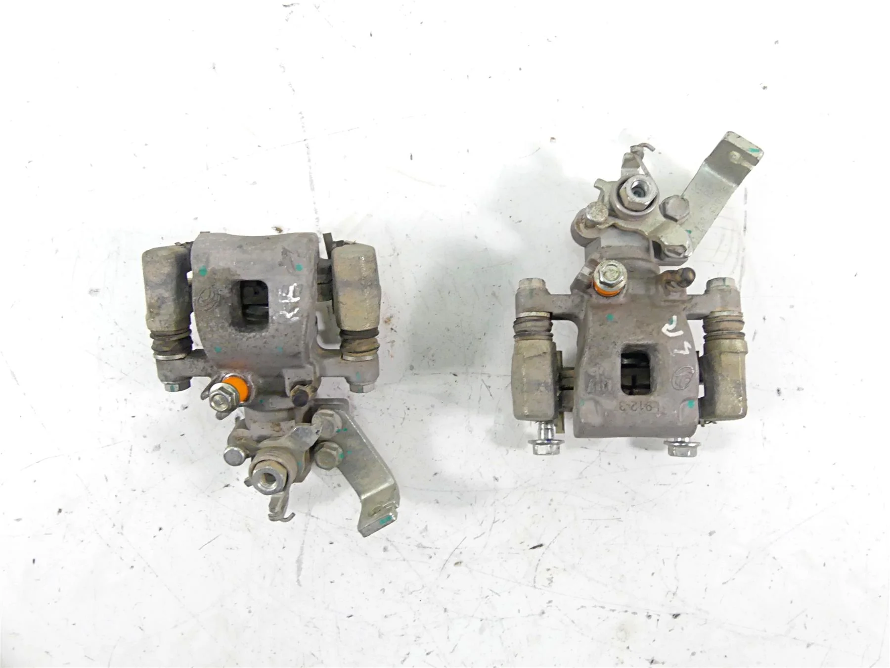 2021 CFMoto Zforce 950 Sport Rear Brake Caliper Set 9AWA-081100 5BY0-081060 - Image 8