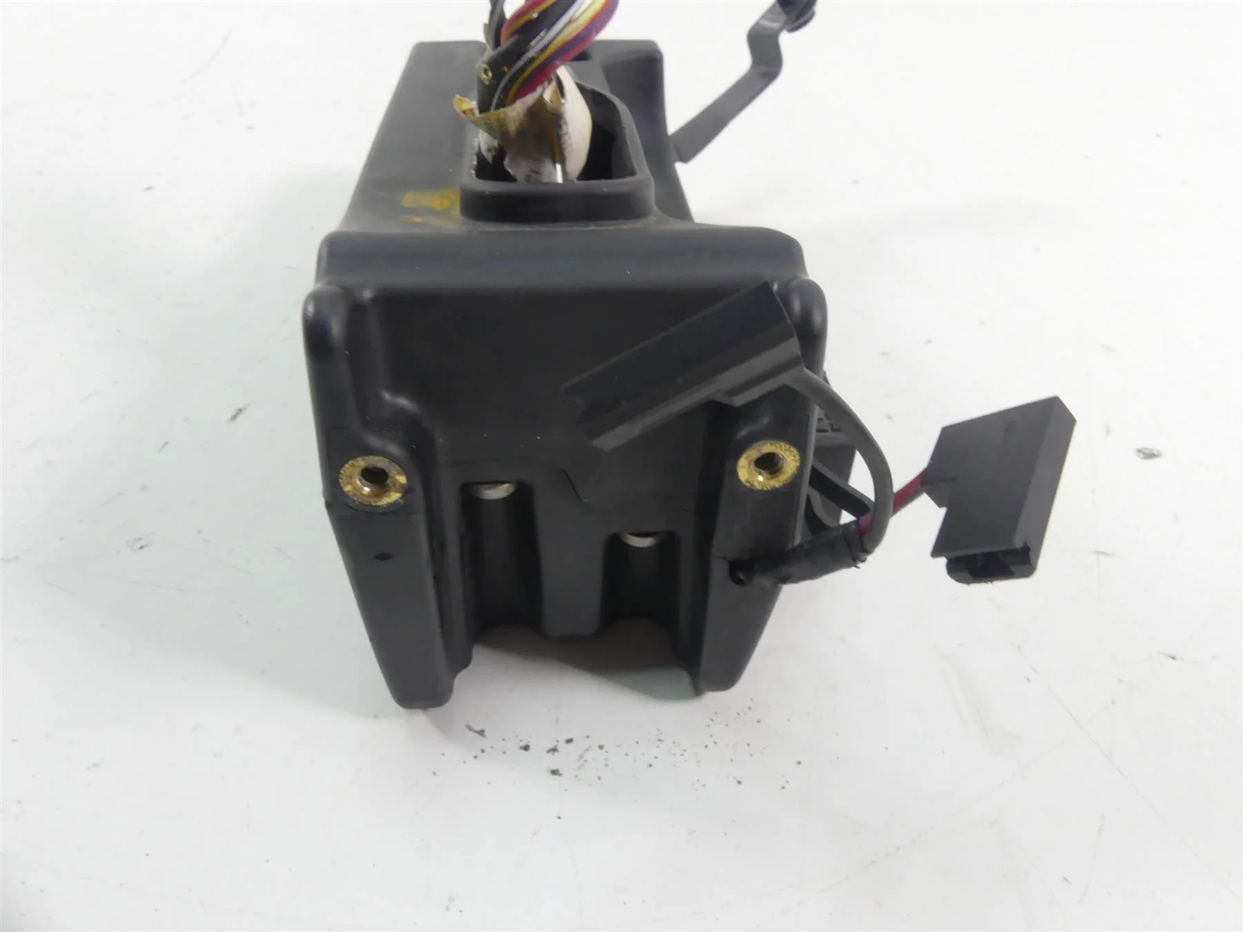 2021 Harley Softail FLSB Sport Glide Horn & Wiring Box 69201654 - Image 11
