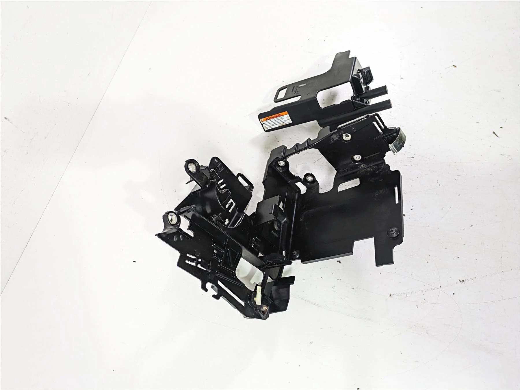 2021 Harley Softail FLSL Slim Electrical Carrier Plastic Set 69201523 69201632 - Image 2