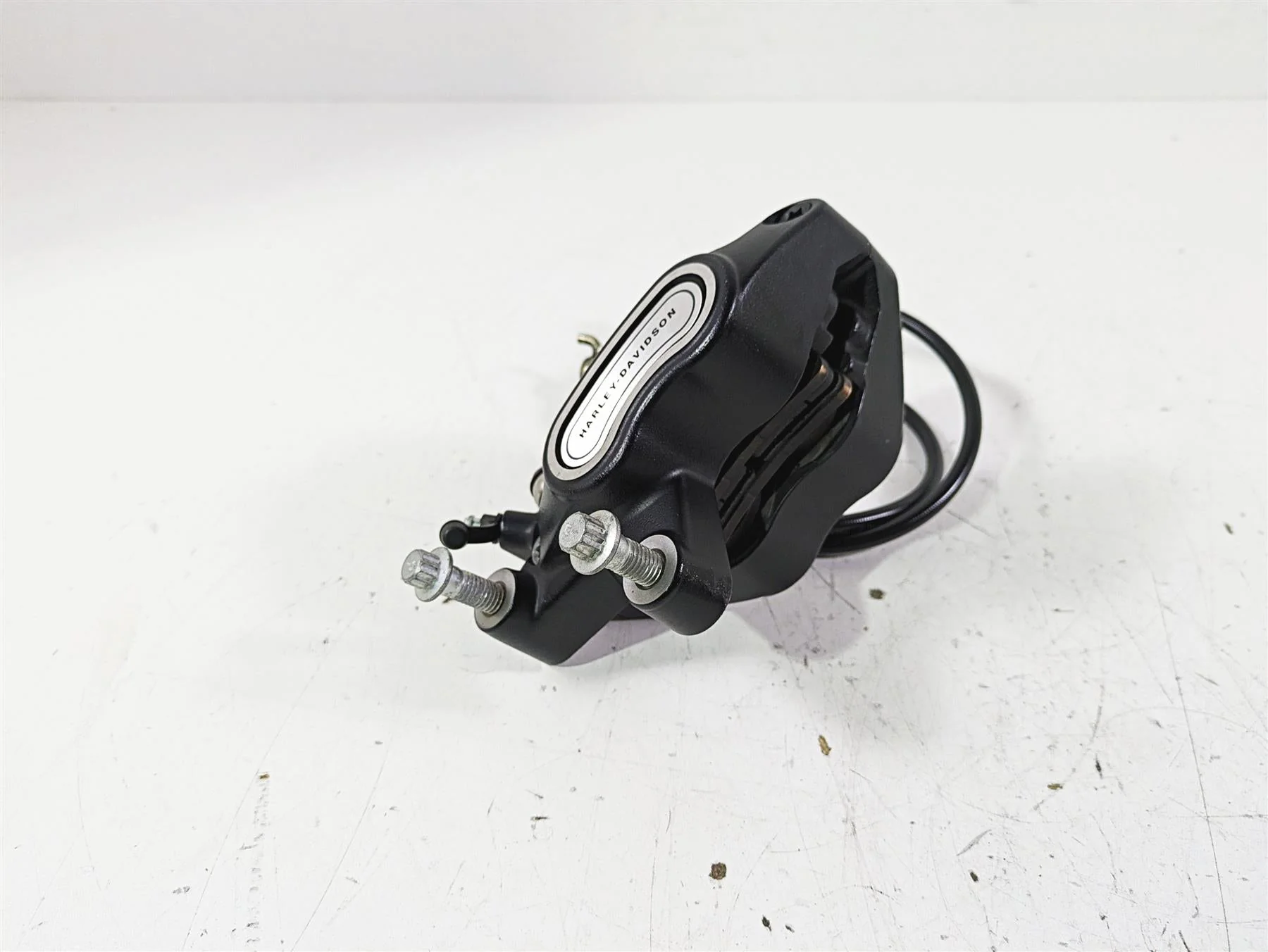 2021 Harley Softail FLSL Slim Front Brake Caliper & Line 41300095 - Image 12